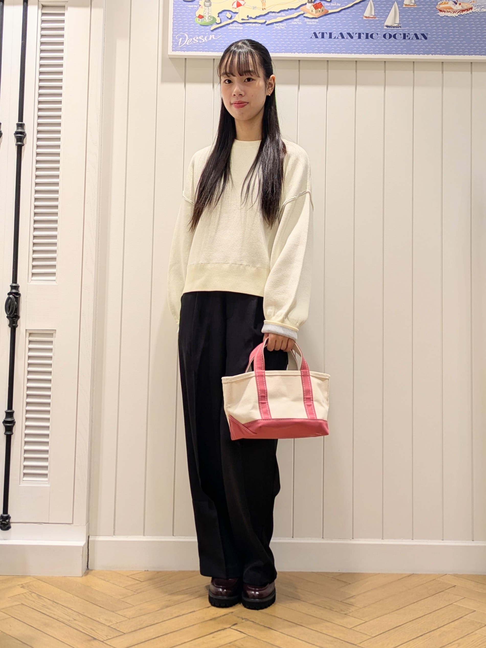 冨澤麻里さんの「Dessin｜【2WAY/洗濯機OK/XS-L】配色リバーシブル コットンジャカード クルーネックニット」を使ったコーディネート