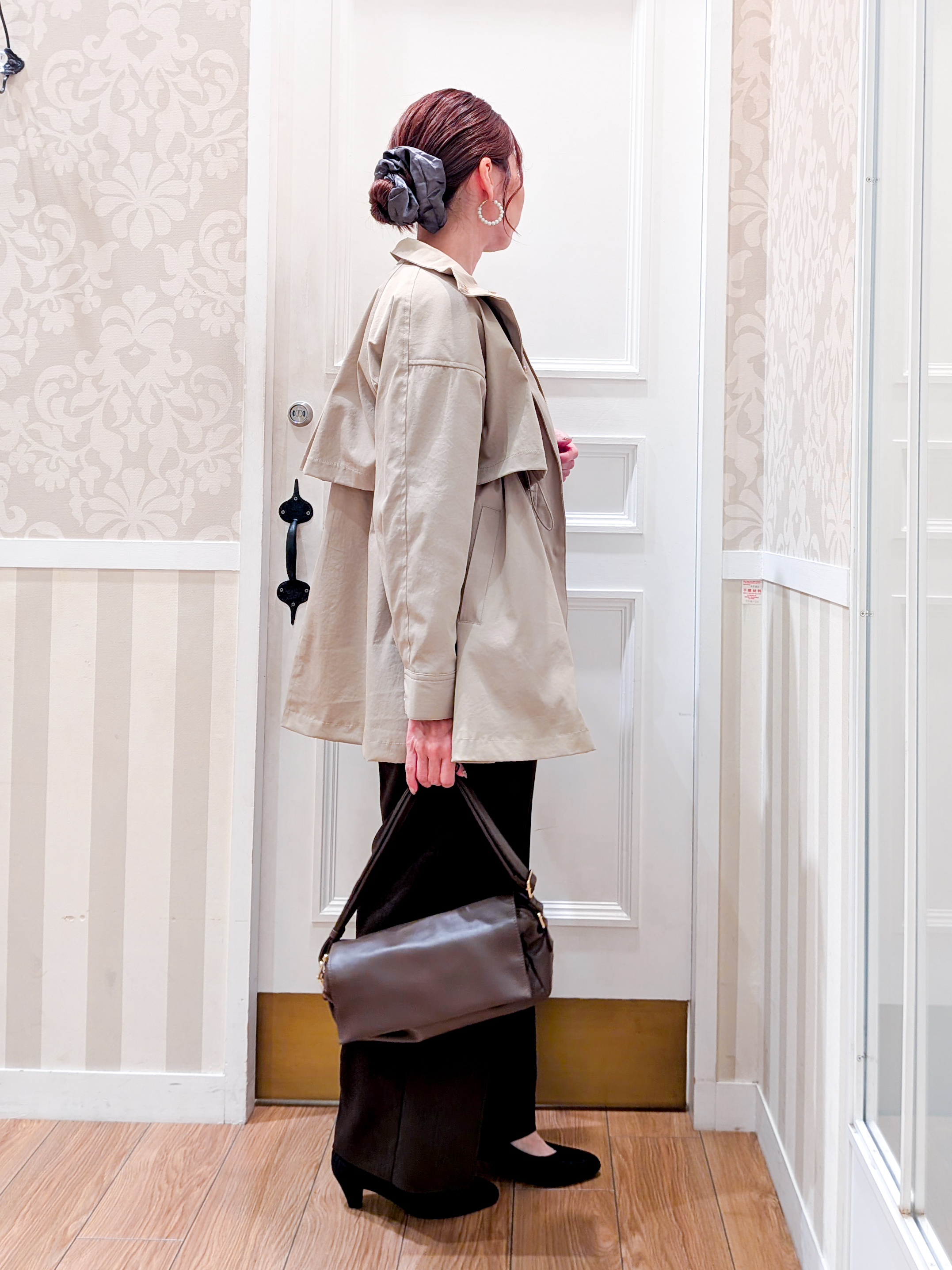 maiさんの「grove｜【撥水／シルエット2WAY】ゆったり着られて体型カバー◎ スタンドネック テントラインコート」を使ったコーディネート