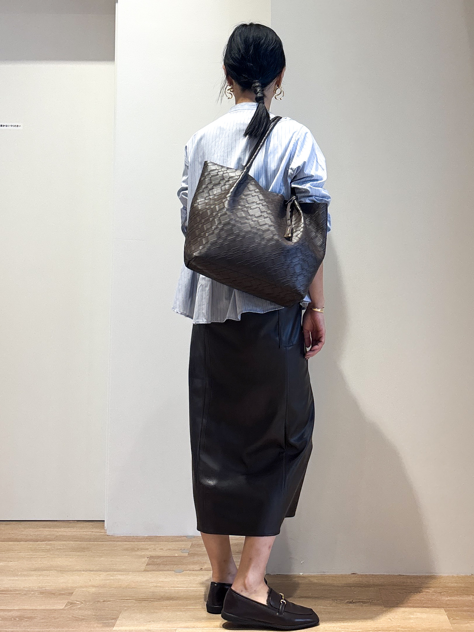 あいさんの「OPAQUE.CLIP｜ラウンドペプラムブラウス【洗濯機OK】」を使ったコーディネート