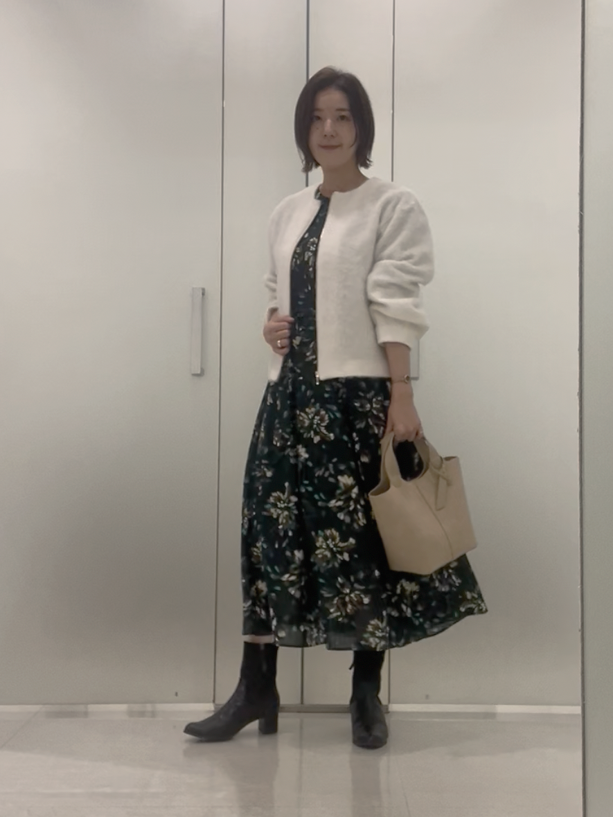 まどかさんの「UNTITLED｜【軽アウター/秋羽織り】シャギージップカーデ」を使ったコーディネート