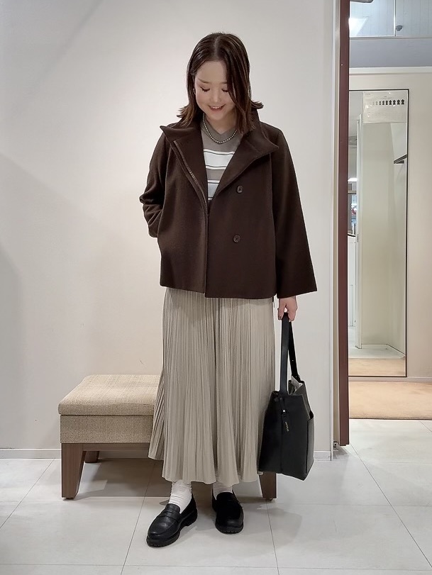 YUIさんの「UNTITLED｜【軽アウター/ウール100】ウールショートコート」を使ったコーディネート