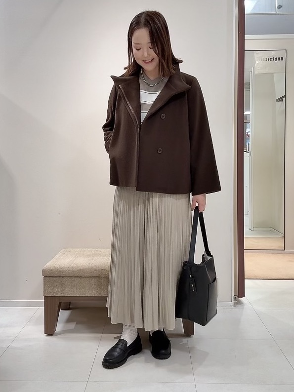 YUIさんの「UNTITLED｜【軽アウター/ウール100】ウールショートコート」を使ったコーディネート