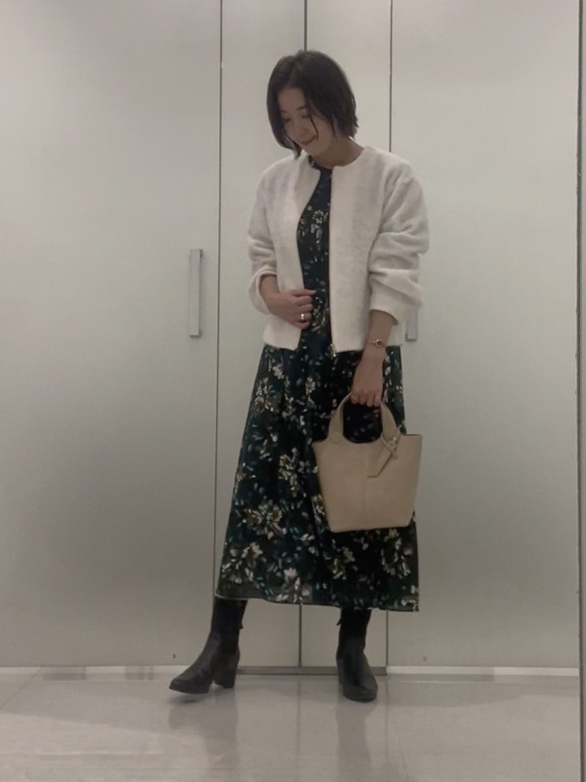 まどかさんの「UNTITLED｜【軽アウター/秋羽織り】シャギージップカーデ」を使ったコーディネート