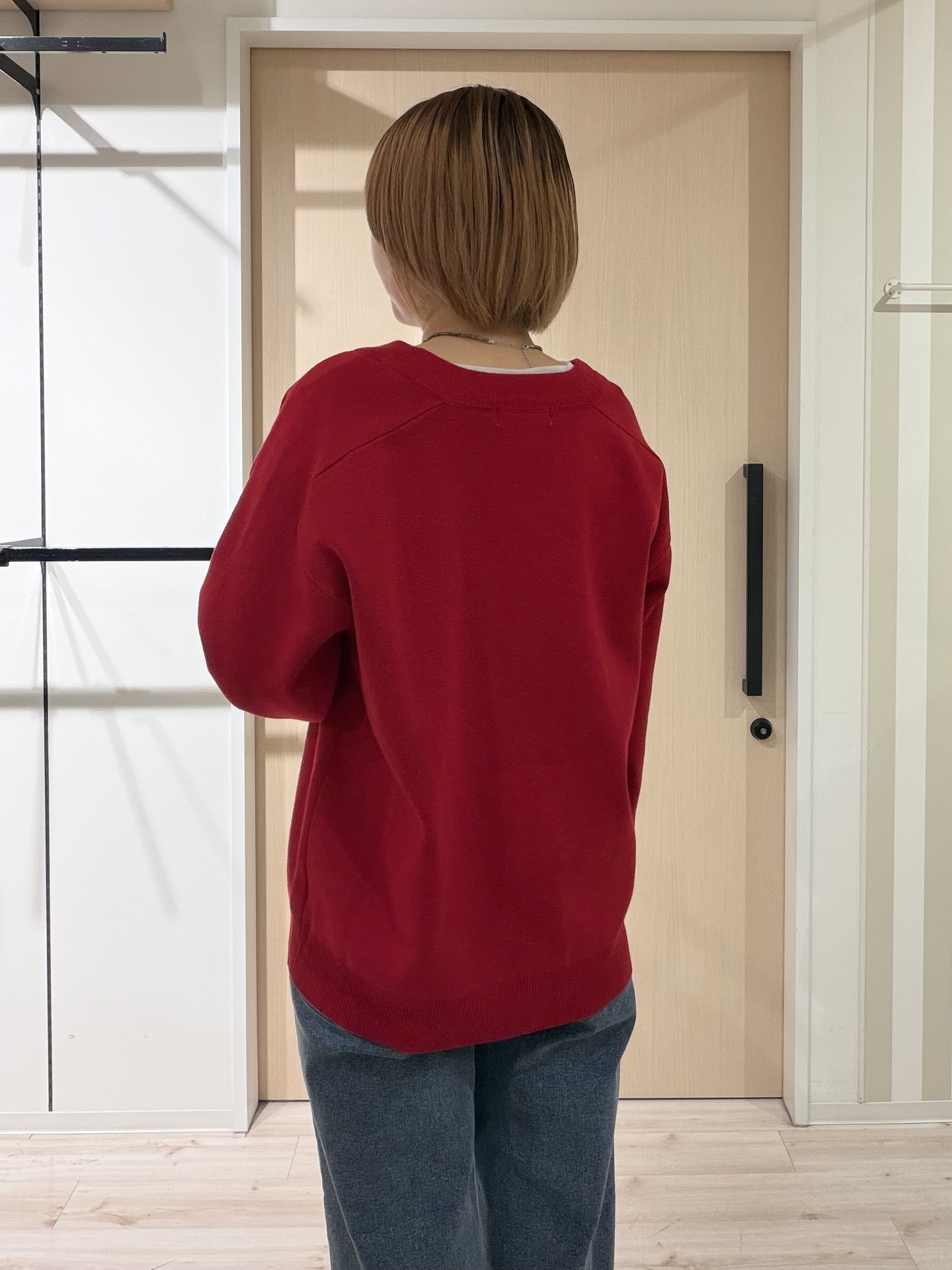 ひらしーさんの「SHOO･LA･RUE｜【毛玉になりにくい/S-LL/洗濯機可/体型カバー】Vネックゆったりカーディガン」を使ったコーディネート