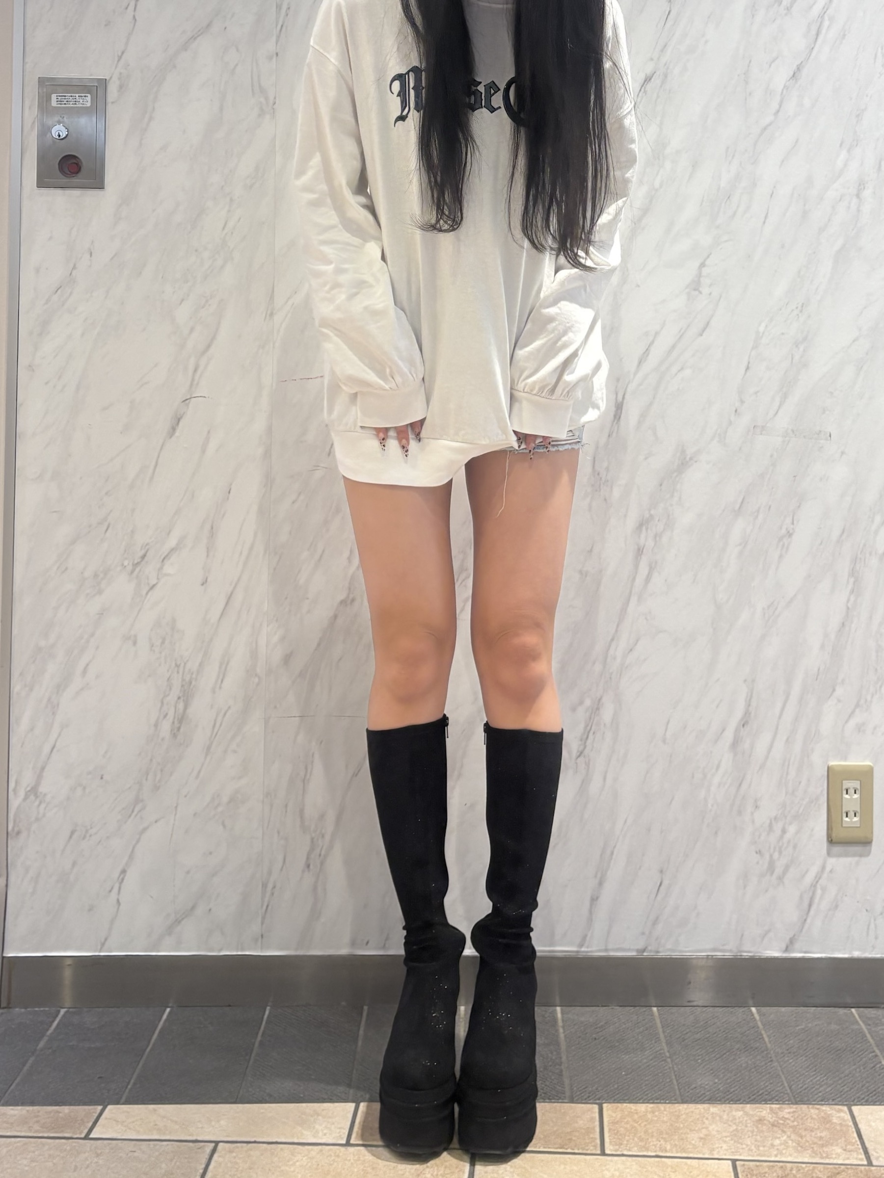 ゆずはさんの「ESPERANZA｜超厚底ストレッチロングブーツ」を使ったコーディネート