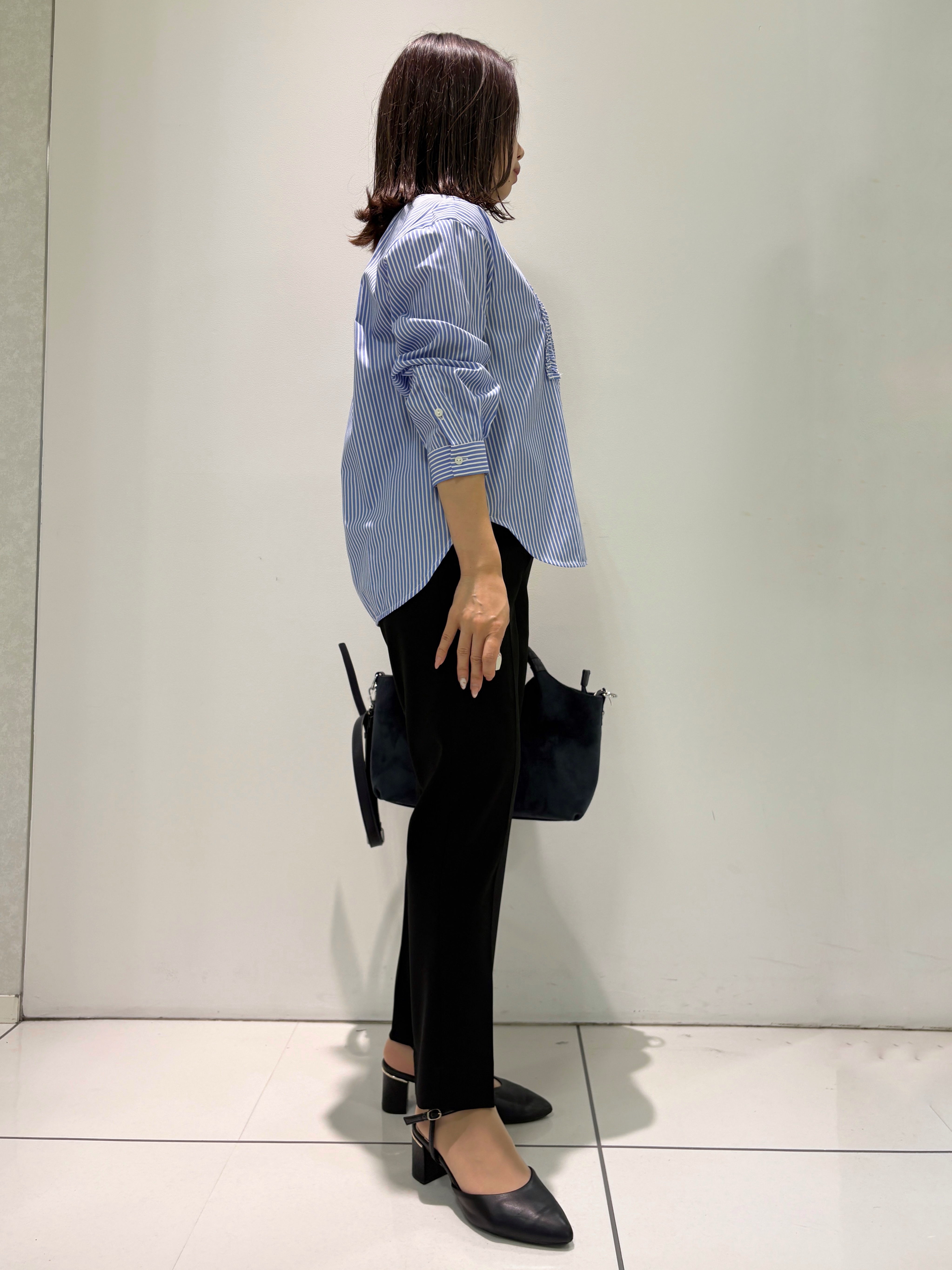 kahoさんの「INDIVI｜【華やか／ストライプ柄】フロントフリルブラウス」を使ったコーディネート