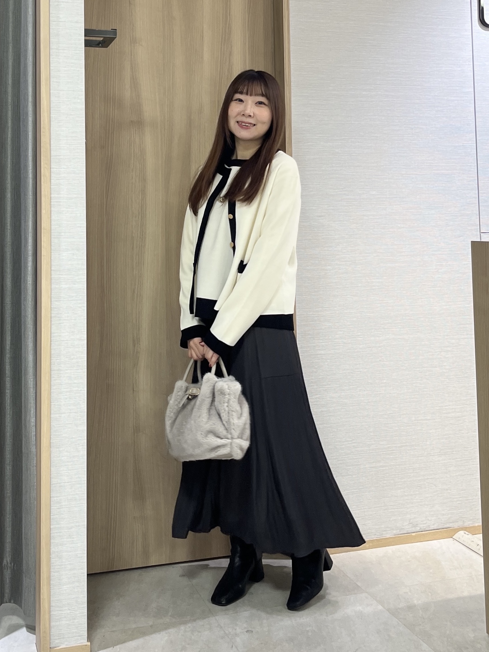 KAHOさんの「UNTITLED｜【アンサンブル可/ジャケットライク】モールラインカーディガン」を使ったコーディネート