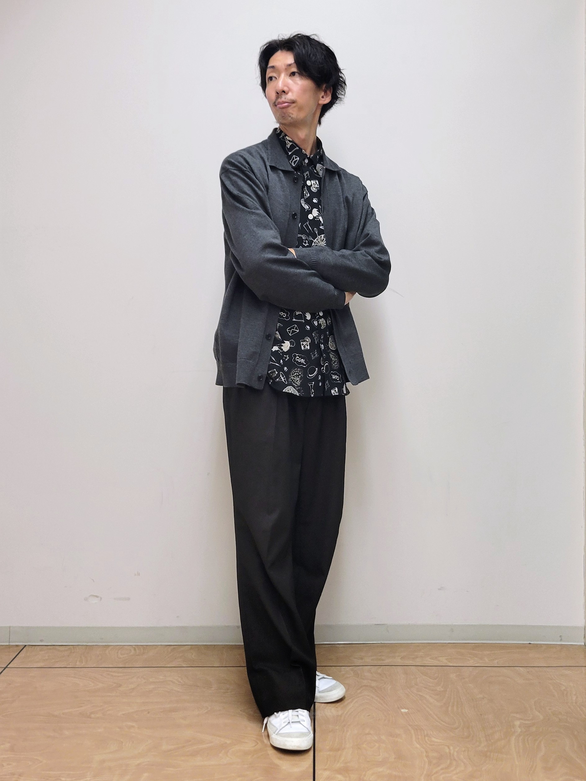 piroyaさんの「TAKEO KIKUCHI｜ニット シャツ カーディガン」を使ったコーディネート