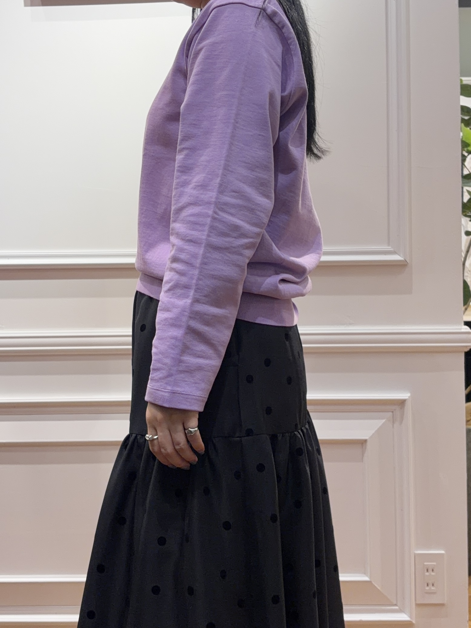 SAKAIさんの「DRESSTERIOR｜◆BATONER（バトナー）BLOWSING Vネック　ロングスリーブ」を使ったコーディネート
