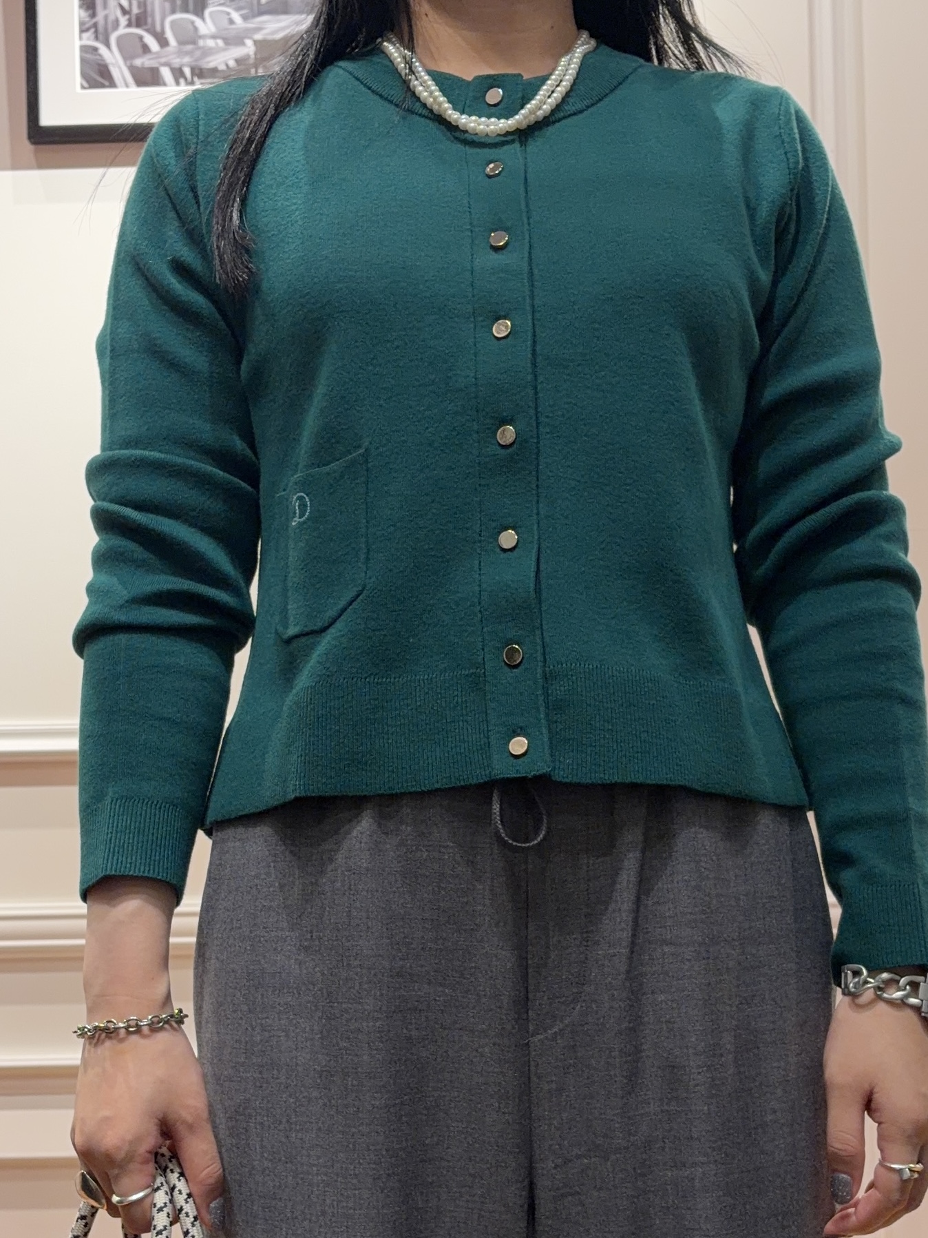 SAKAIさんの「DRESSTERIOR｜【5色展開/マシンウォッシャブル】コットンカシミヤカーディガン」を使ったコーディネート