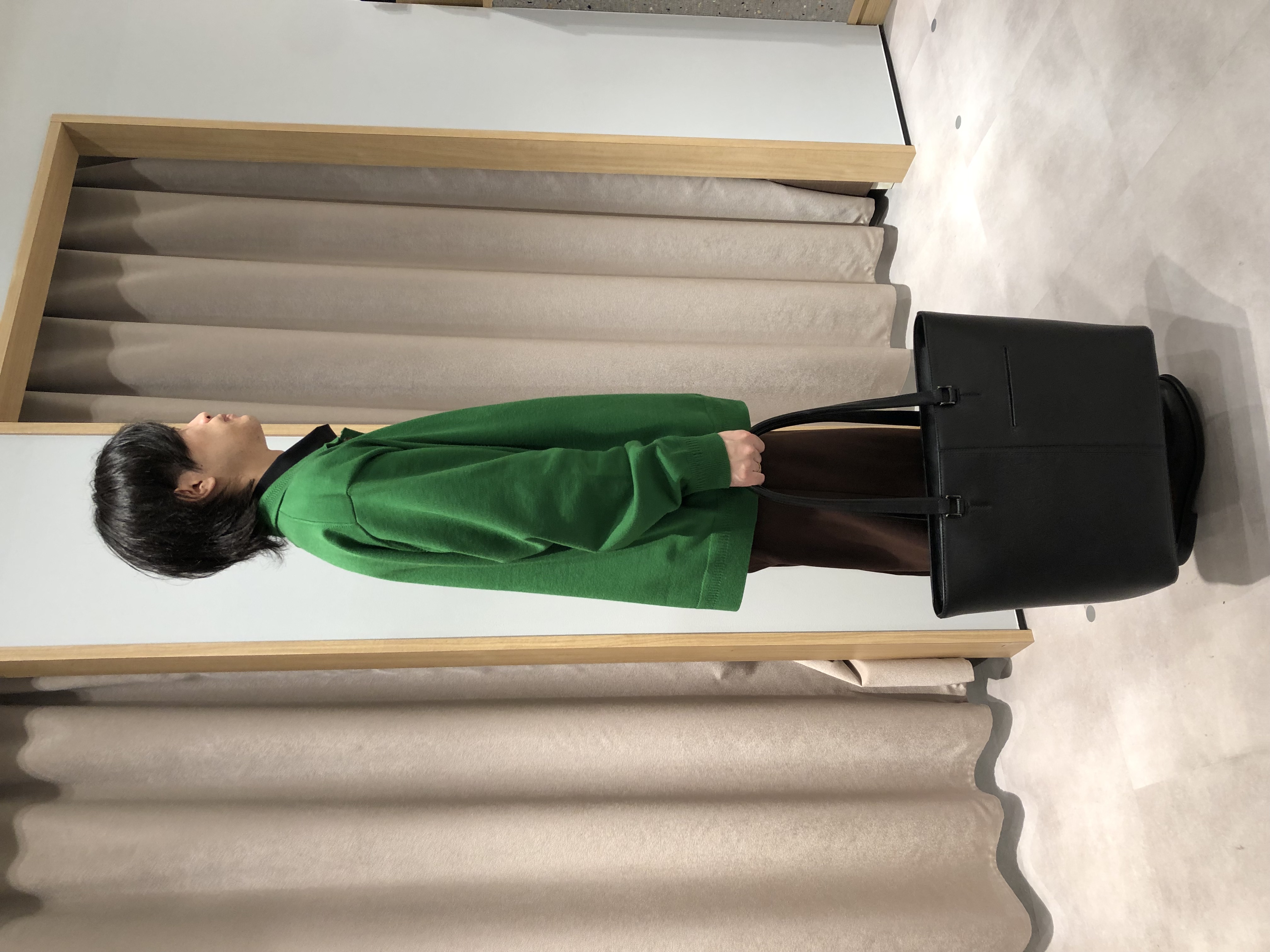 平塚郁博さんの「TAKEO KIKUCHI｜ニット シャツ カーディガン」を使ったコーディネート