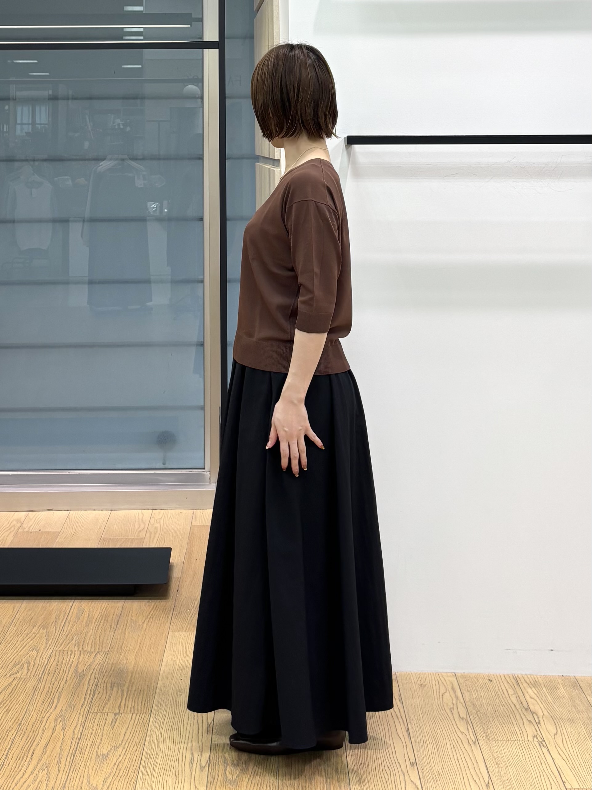 asamiさんの「INDIVI｜【2点セット】5分袖ニット＆カーディガン きれいめアンサンブルニット」を使ったコーディネート