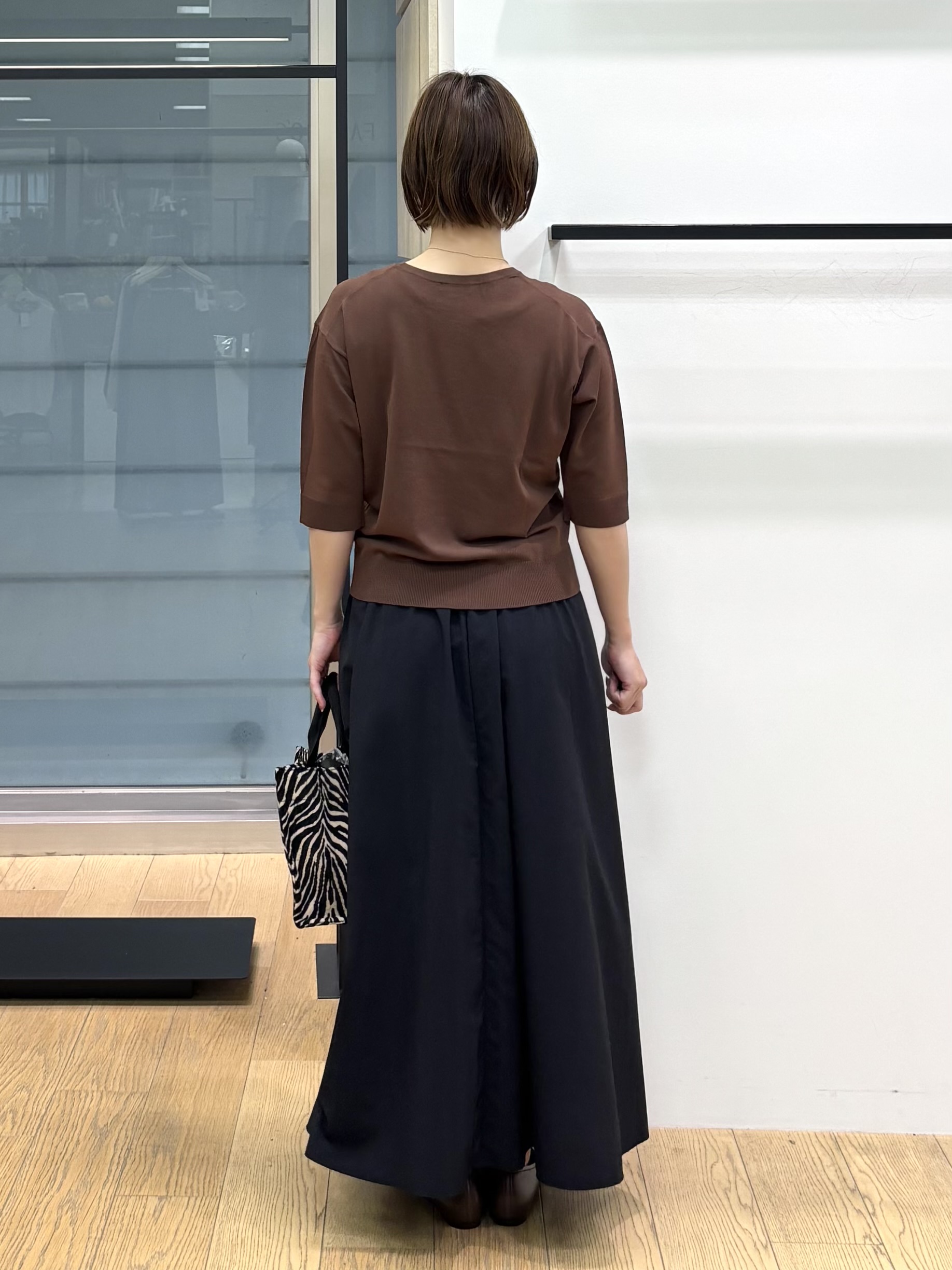 asamiさんの「INDIVI｜【2点セット】5分袖ニット＆カーディガン きれいめアンサンブルニット」を使ったコーディネート