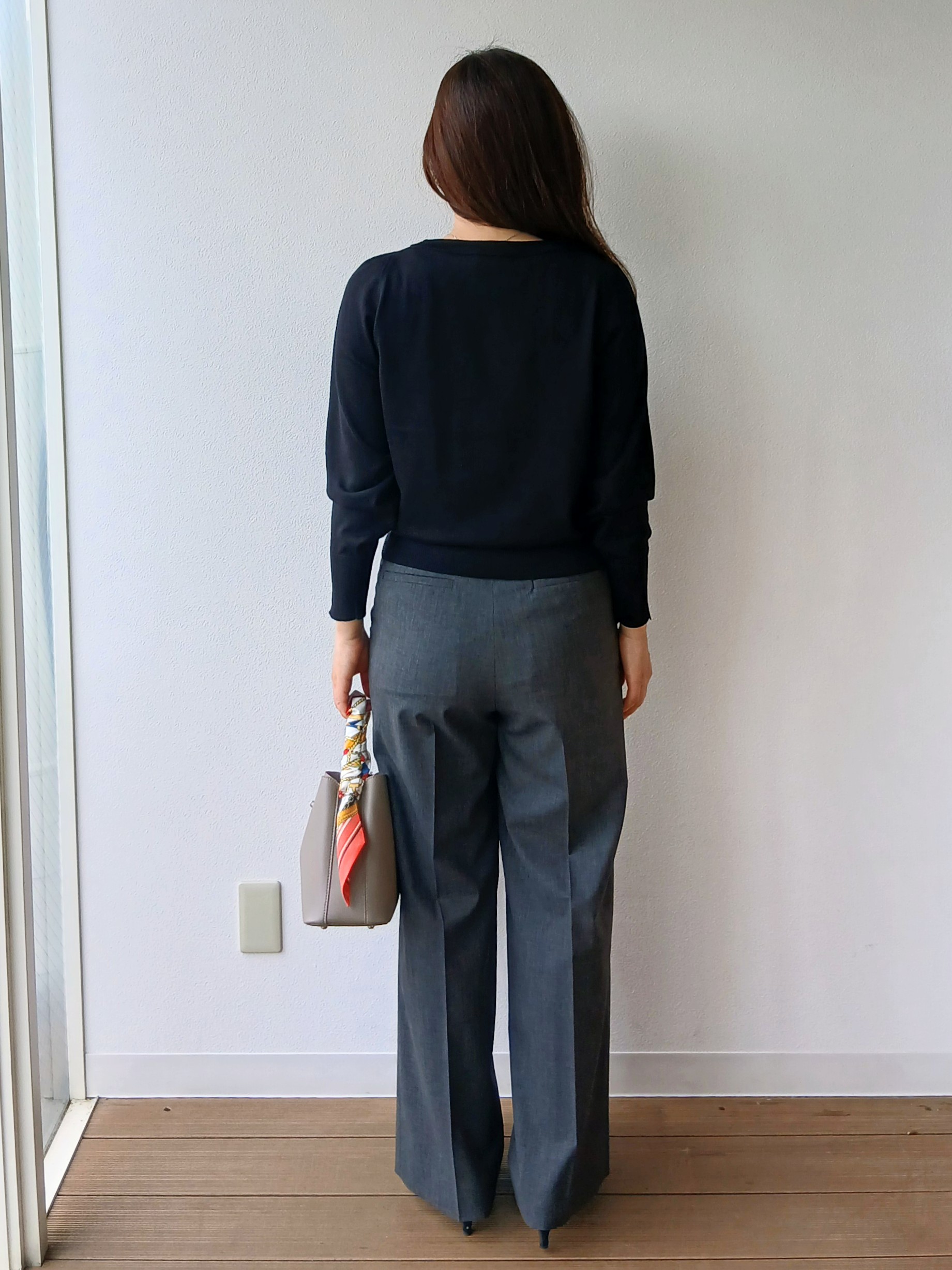 なみきさんの「UNTITLED｜【アンサンブル可能/オンオフ使える】シルクウールカシミヤプルオーバー」を使ったコーディネート