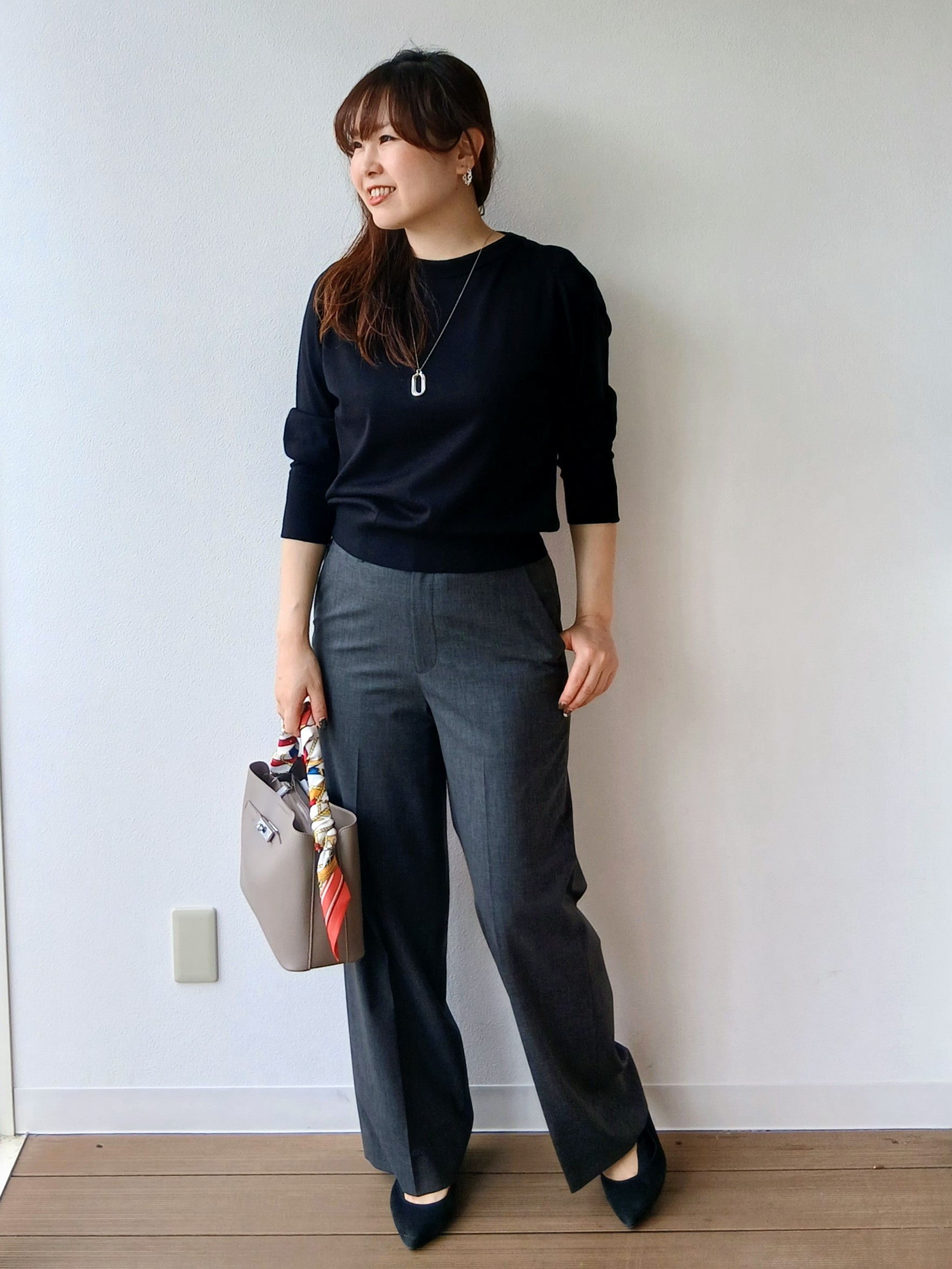 なみきさんの「UNTITLED｜【アンサンブル可能/オンオフ使える】シルクウールカシミヤプルオーバー」を使ったコーディネート
