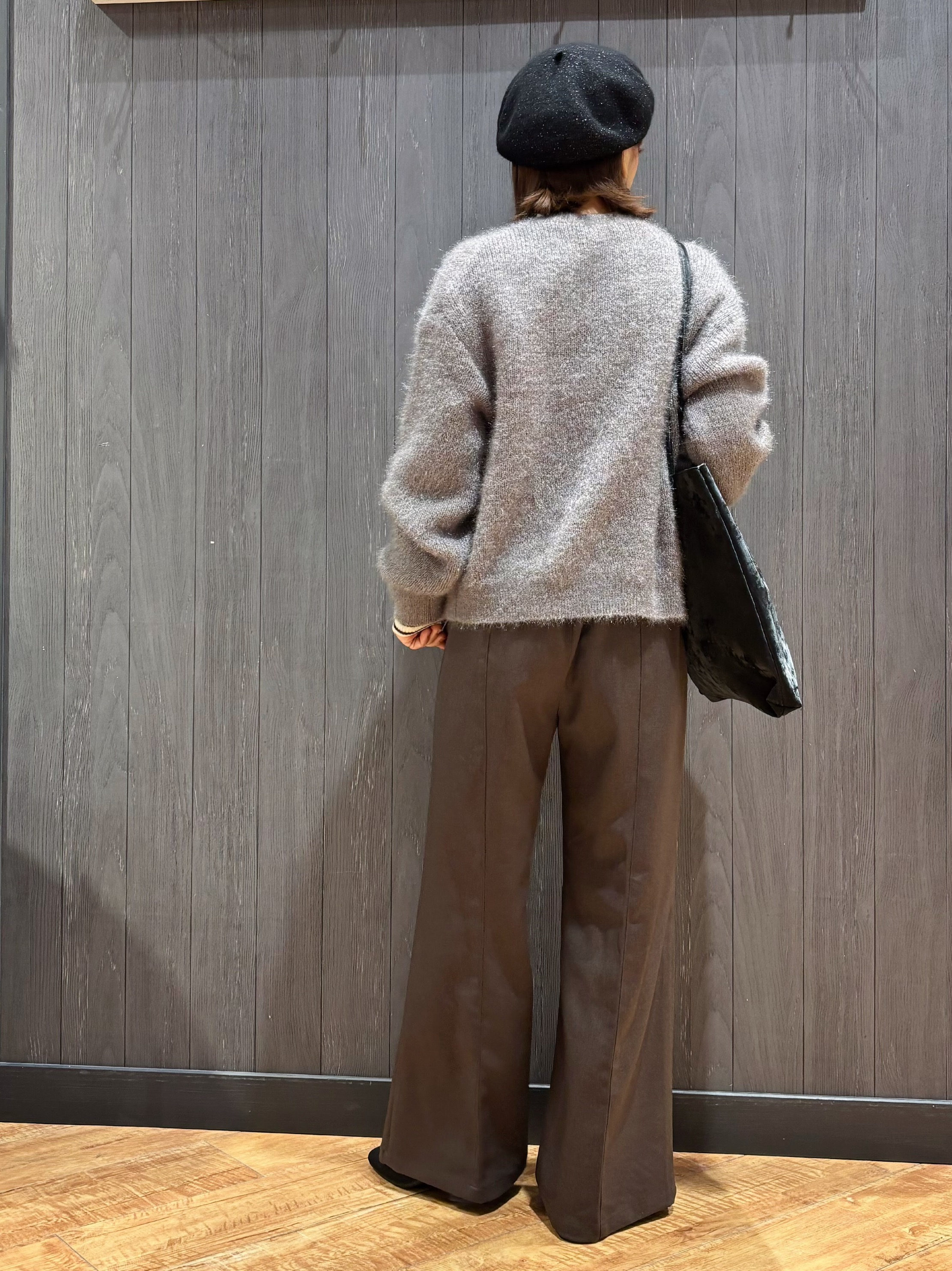 meiさんの「SHOO･LA･RUE｜【S-LL】ゆるもこ シャギーニットカーディガン」を使ったコーディネート