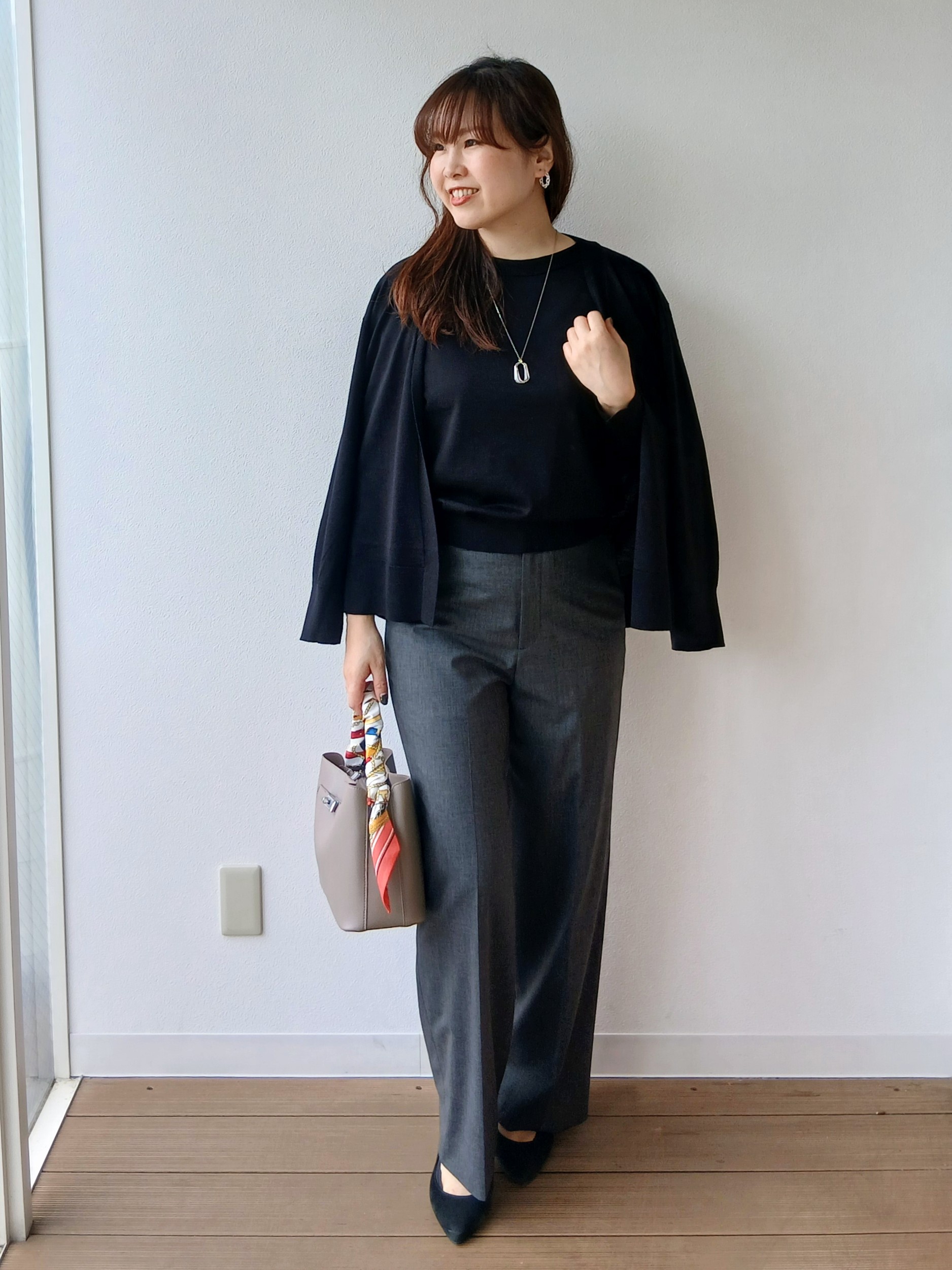 なみきさんの「UNTITLED｜【アンサンブル可/秋羽織り/通勤】シルクウールカシミヤカーディガン」を使ったコーディネート