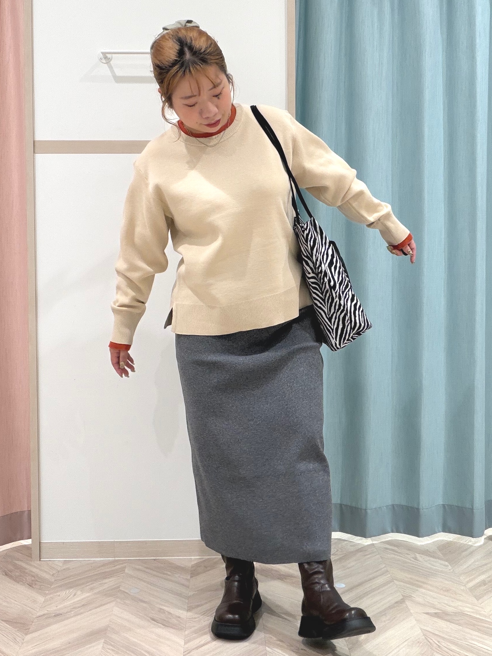 まちゃんなちゃんさんの「SHOO･LA･RUE｜【洗濯機可/S-LL】配色がアクセント スウェットライクニット」を使ったコーディネート