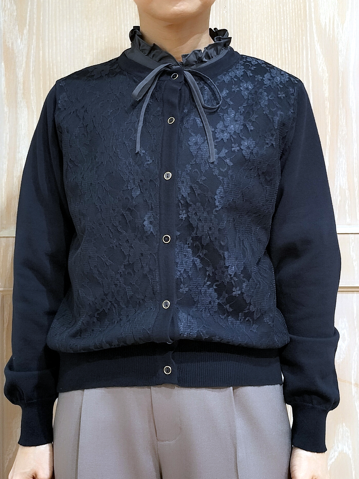 YUKIさんの「SHOO･LA･RUE｜【洗濯機可/S-LL】周りと差がつく レースデザインカーディガン」を使ったコーディネート