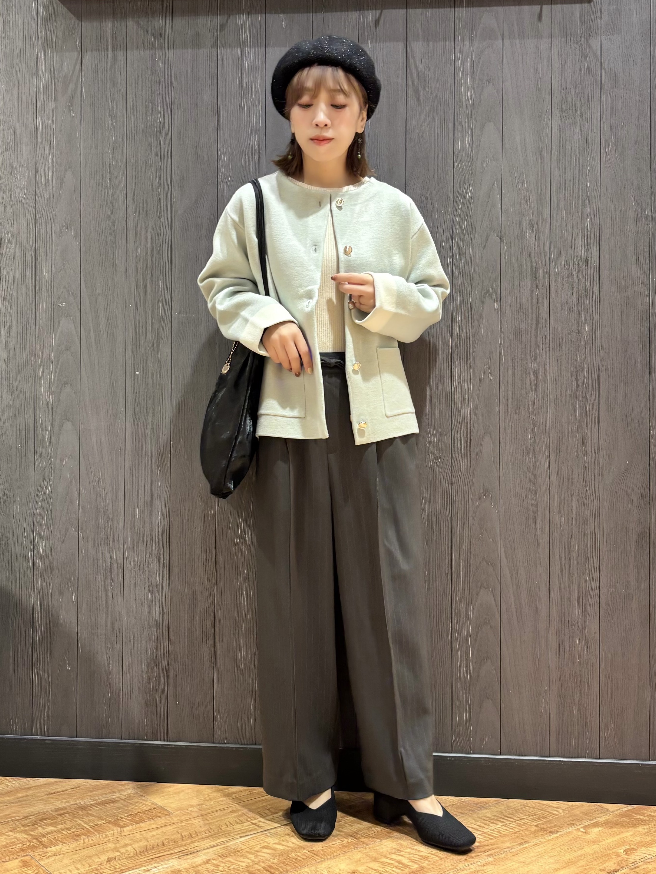 meiさんの「SHOO･LA･RUE｜【S-LL/洗濯機可/静電気防止】もちもち配色ダブルフェイスカーディガン」を使ったコーディネート
