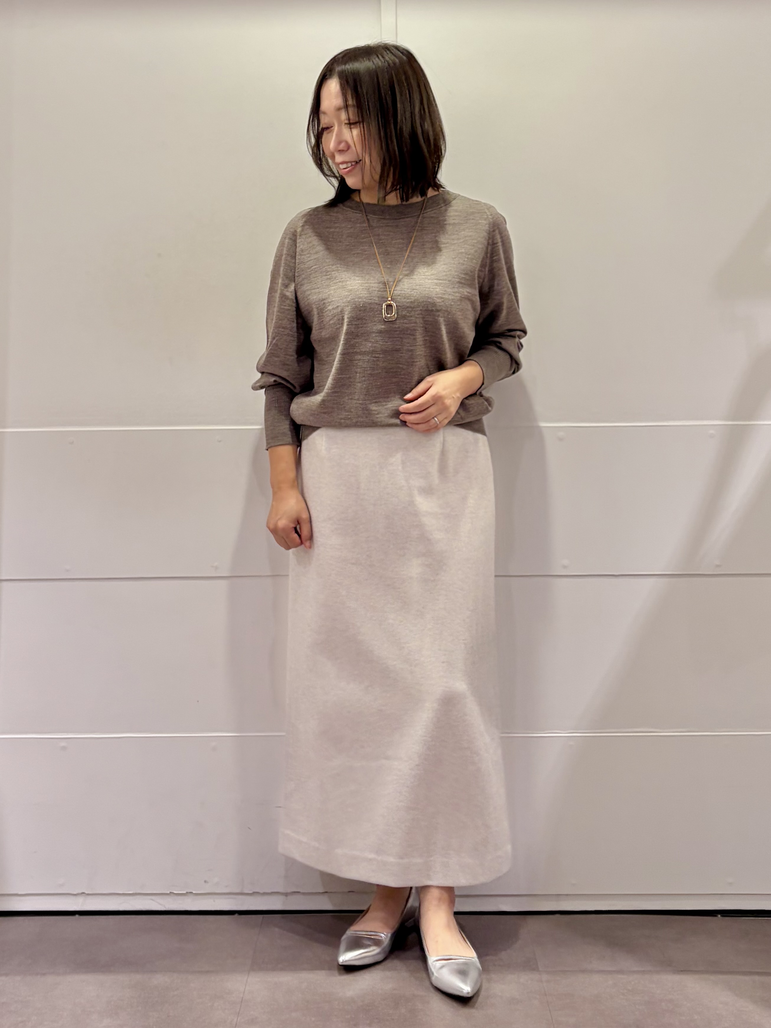 TOKOさんの「UNTITLED｜【アンサンブル可能/オンオフ使える】シルクウールカシミヤプルオーバー」を使ったコーディネート
