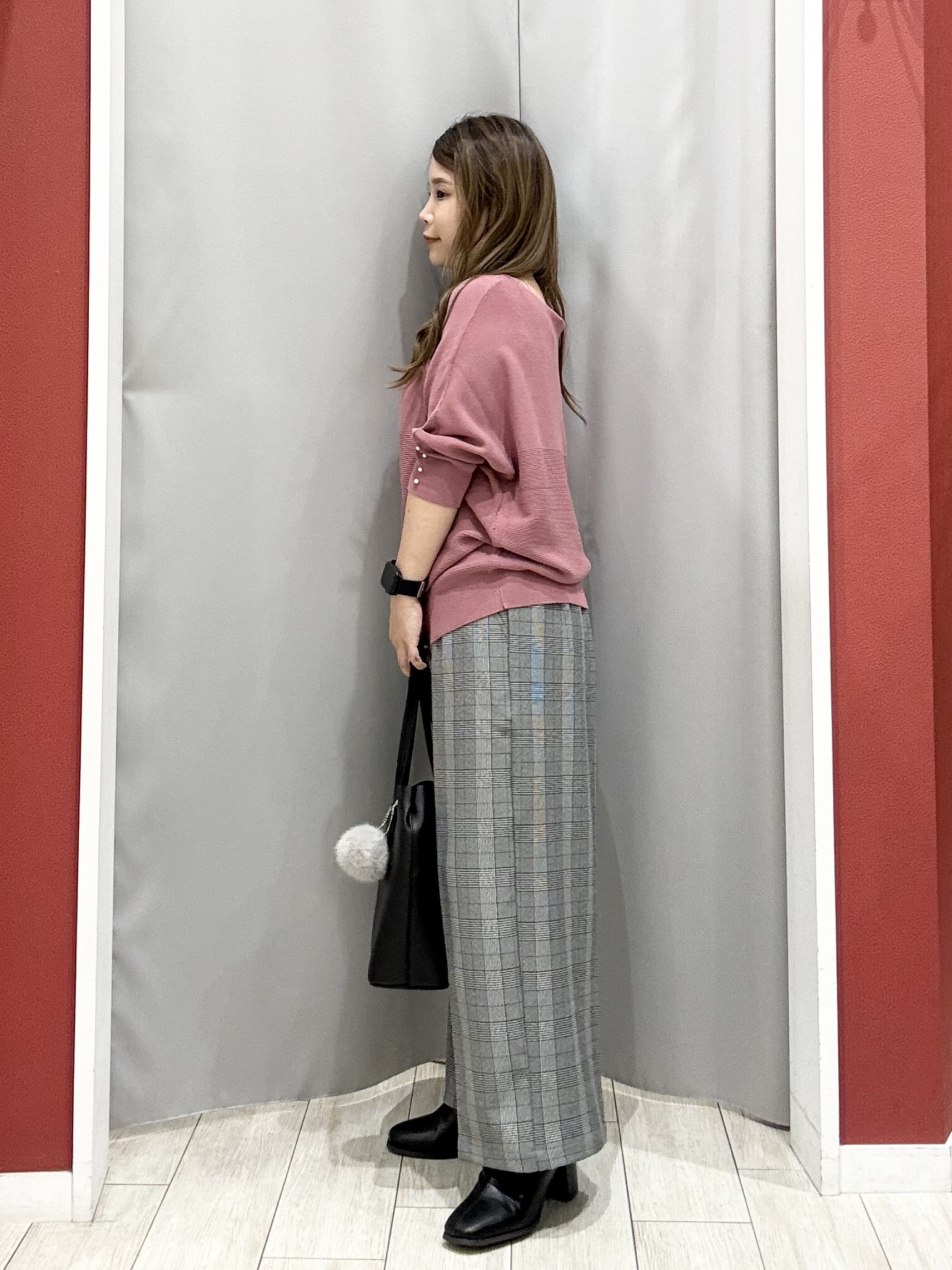 shioさんの「SHOO･LA･RUE｜【毛玉になりにくい】パール調ボタンが女性らしさをプラス ガーター切替 7分袖ドルマンニット」を使ったコーディネート
