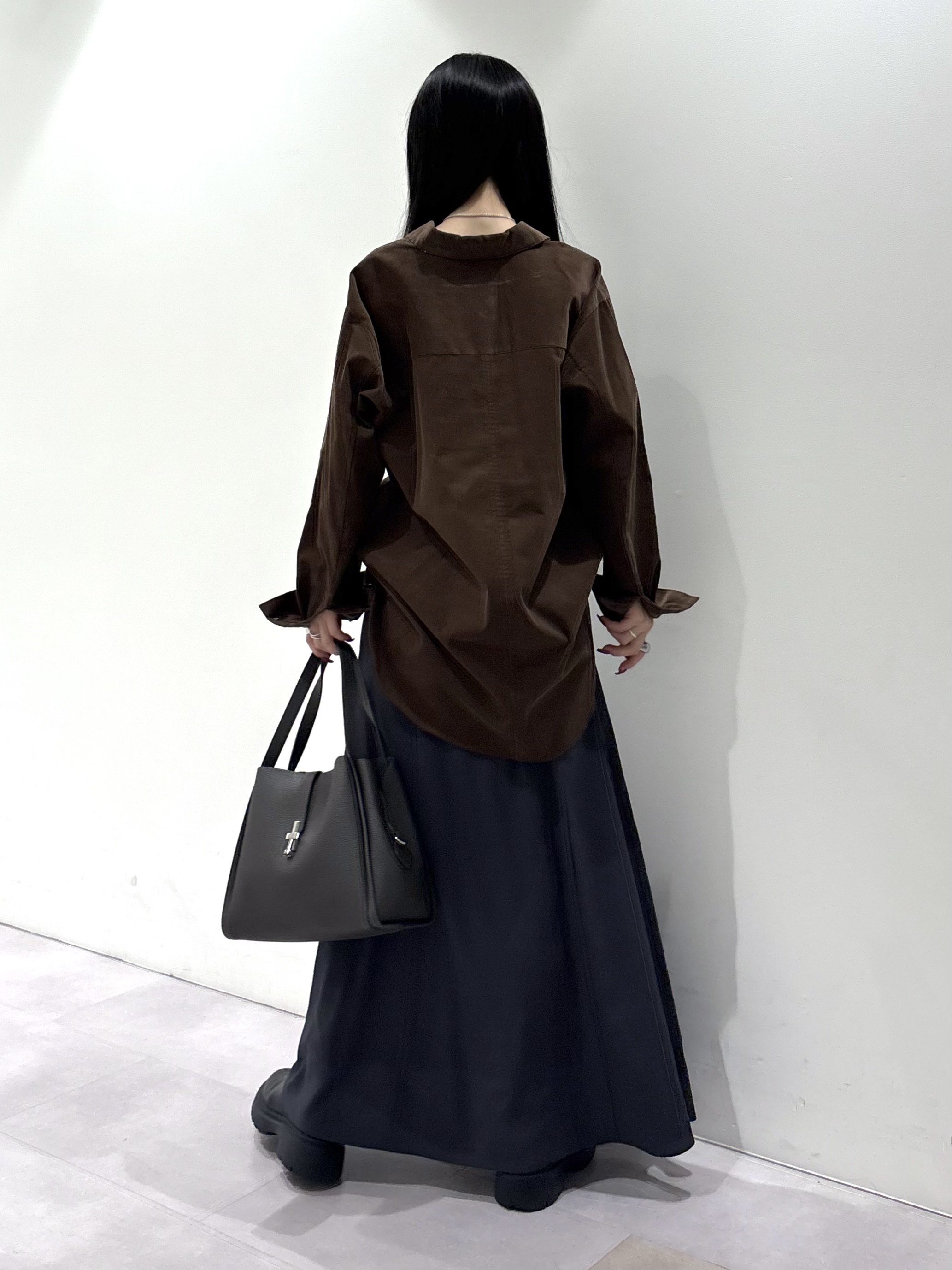 KEIKOさんの「INDIVI｜【大人コーデュロイ／SETUP可】オーバーサイズシャツ」を使ったコーディネート