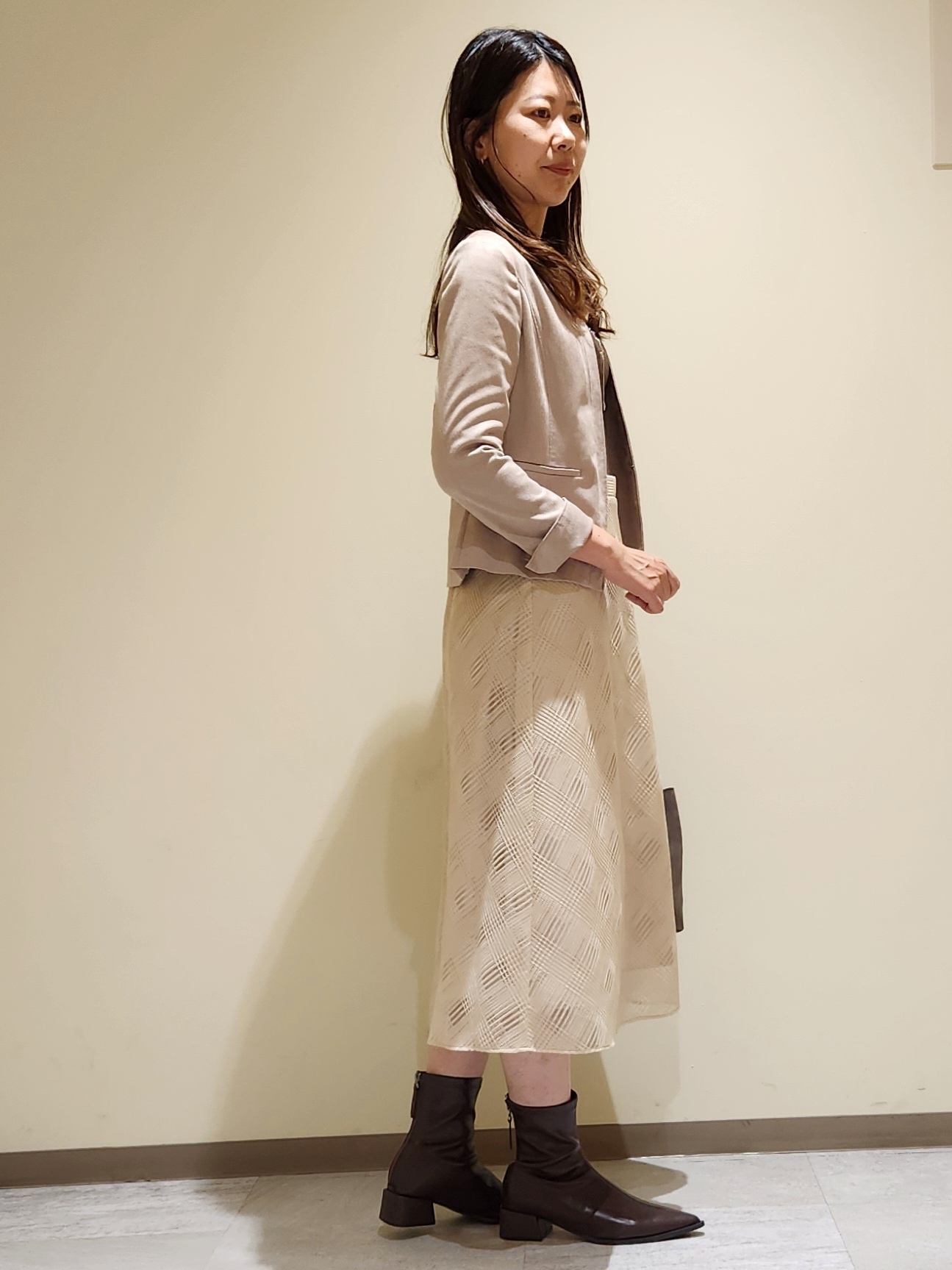 yukaさんの「COUP DE CHANCE｜【手洗い可/セットアップ可】スエード調ノーカラージャケット」を使ったコーディネート