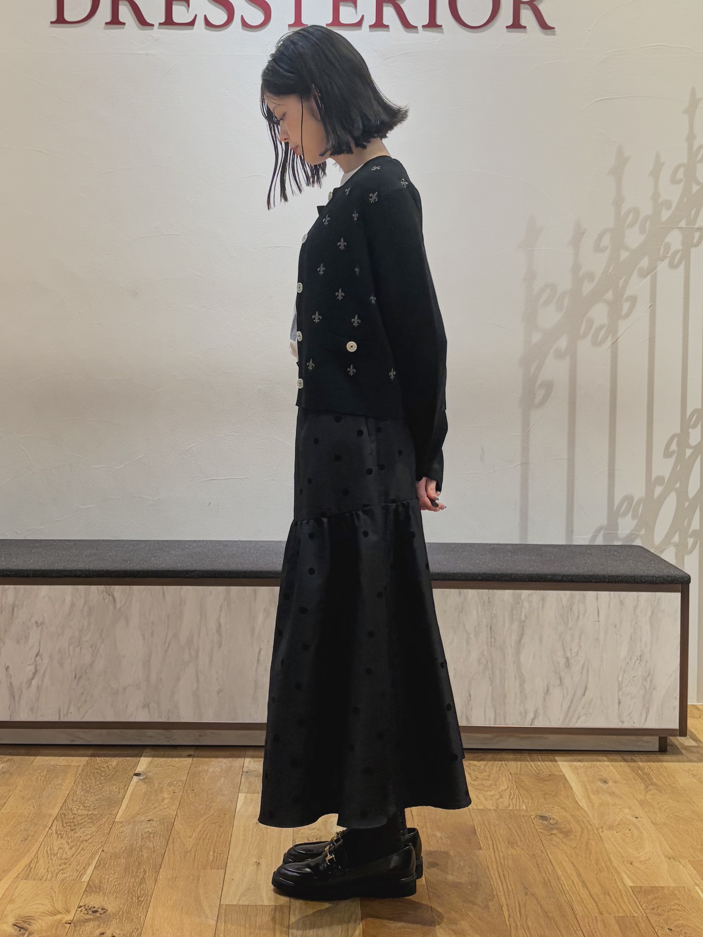 pupiさんの「DRESSTERIOR｜リリークレストカーディガン」を使ったコーディネート