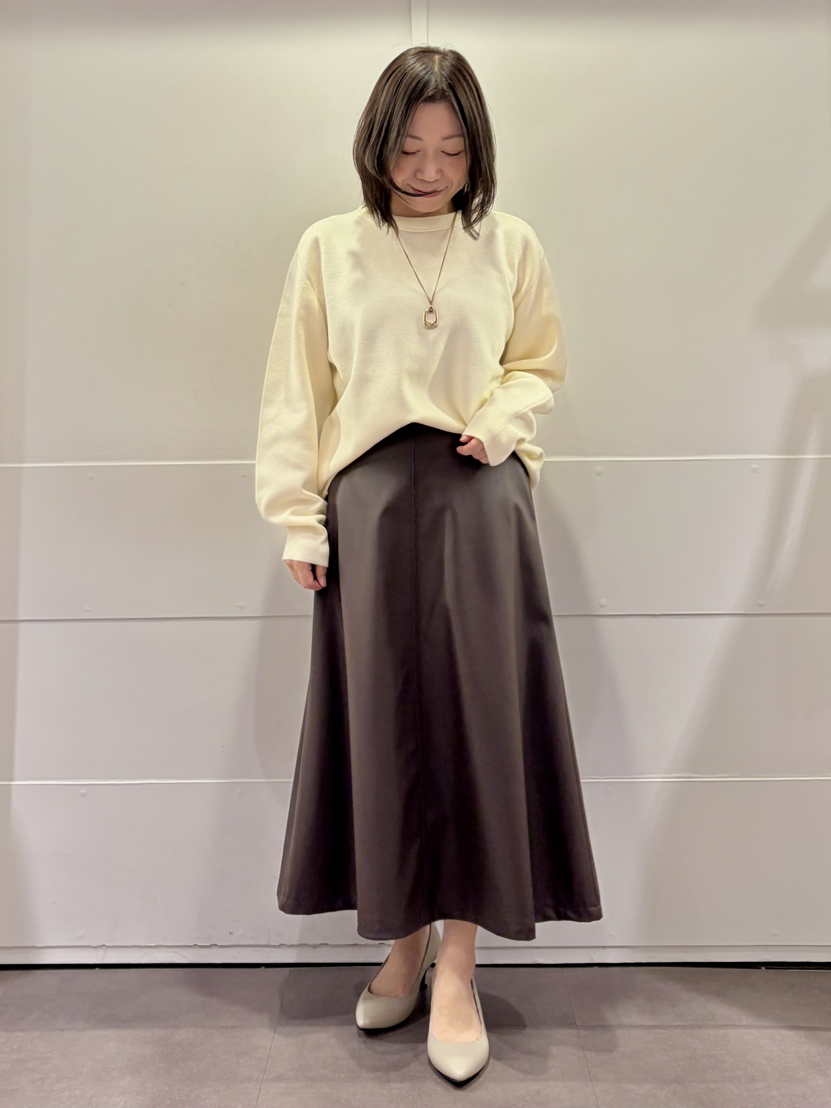 TOKOさんの「UNTITLED｜【きれいめカジュアル】スウェットライクニットプルオーバー」を使ったコーディネート