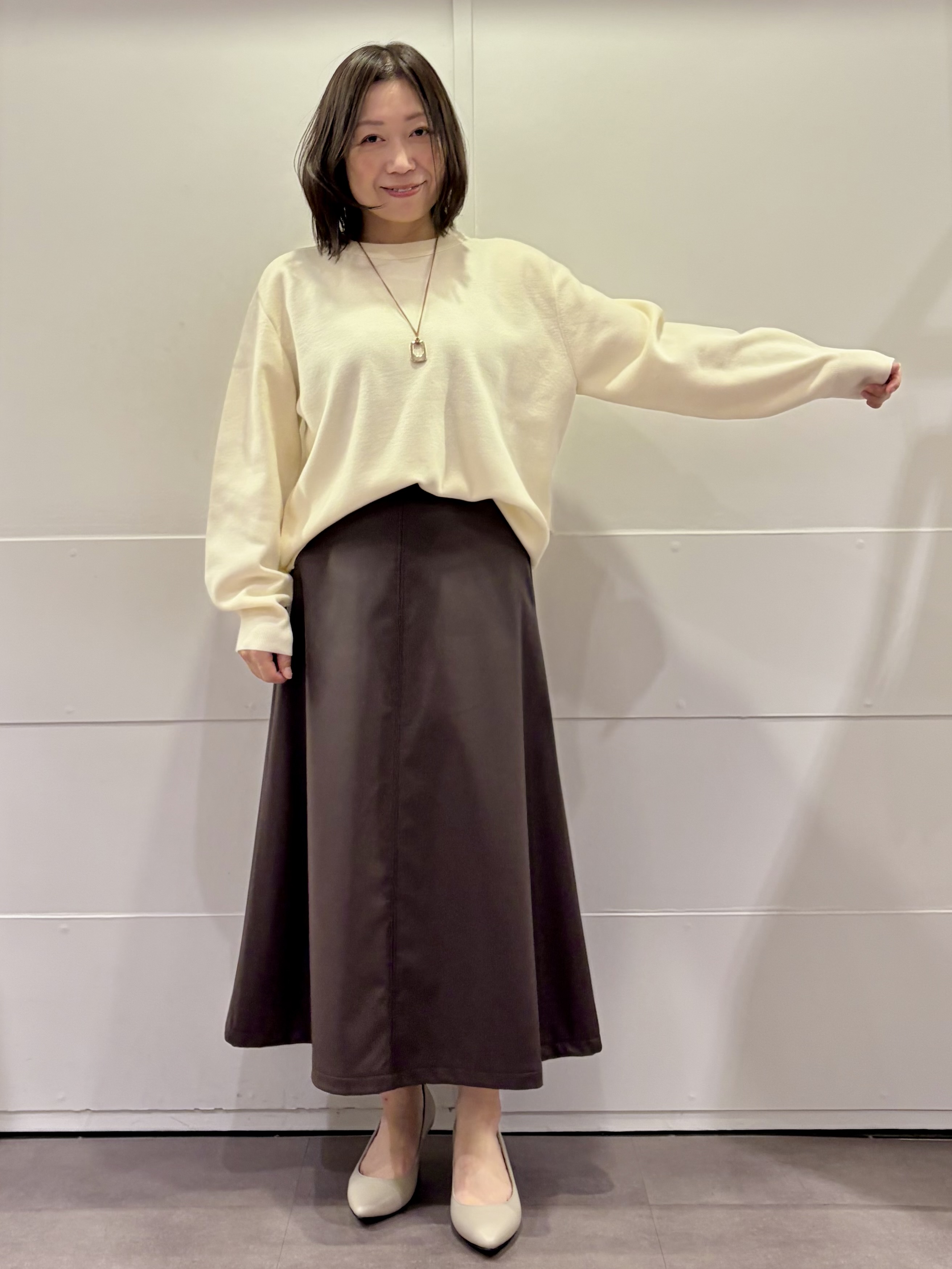 TOKOさんの「UNTITLED｜【きれいめカジュアル】スウェットライクニットプルオーバー」を使ったコーディネート