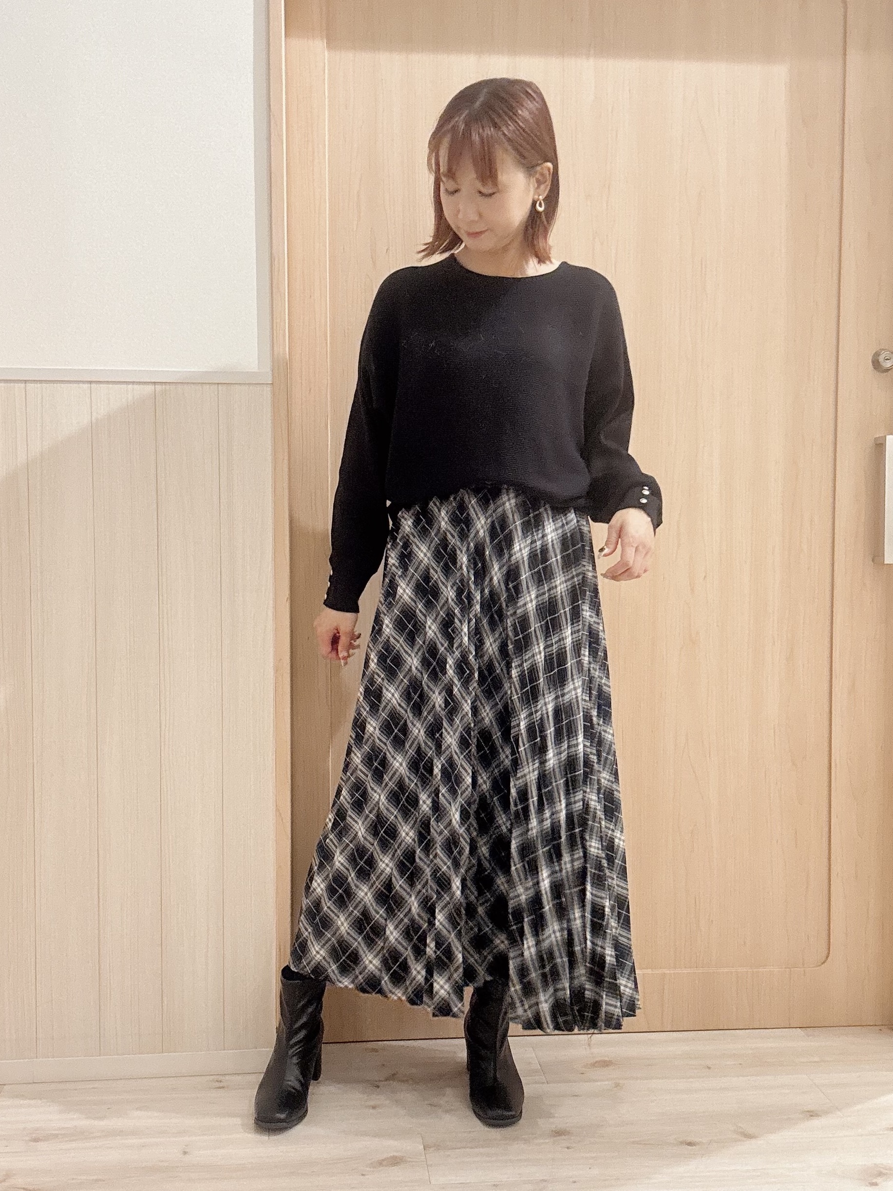 モカさんの「SHOO･LA･RUE｜【洗濯機可/体型カバー】やわらかリブドルマンニット」を使ったコーディネート