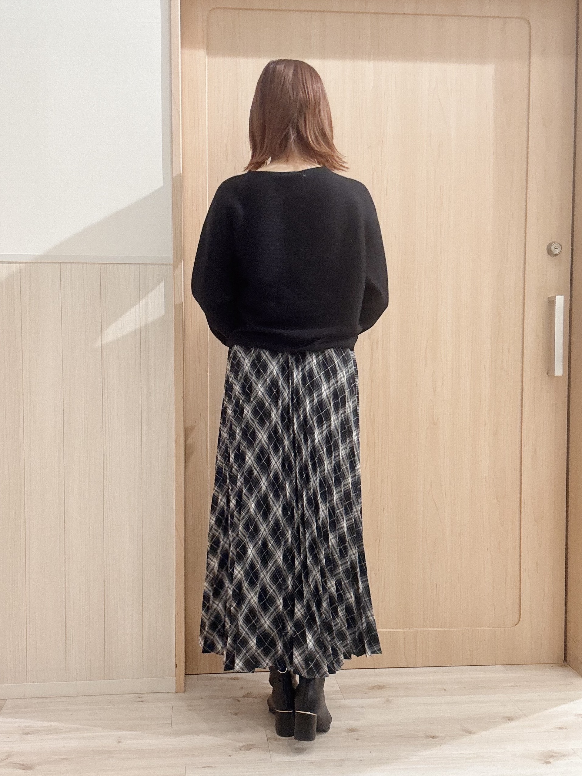 モカさんの「SHOO･LA･RUE｜【洗濯機可/体型カバー】やわらかリブドルマンニット」を使ったコーディネート