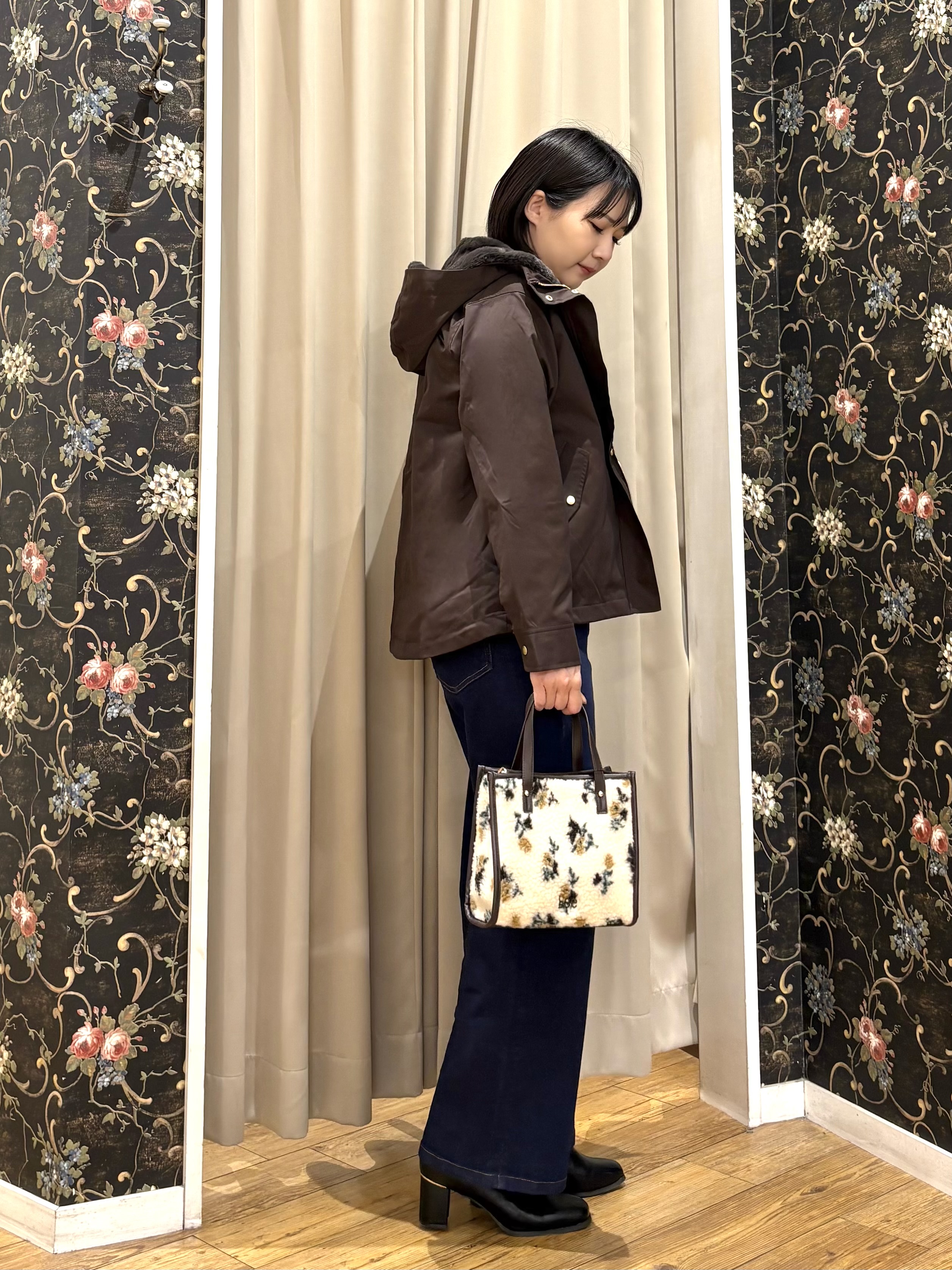 ネリさんの「SHOO･LA･RUE｜【洗濯機可/撥水/マルチWAY】ファーライナー付き 毎日欲張りマンパ」を使ったコーディネート