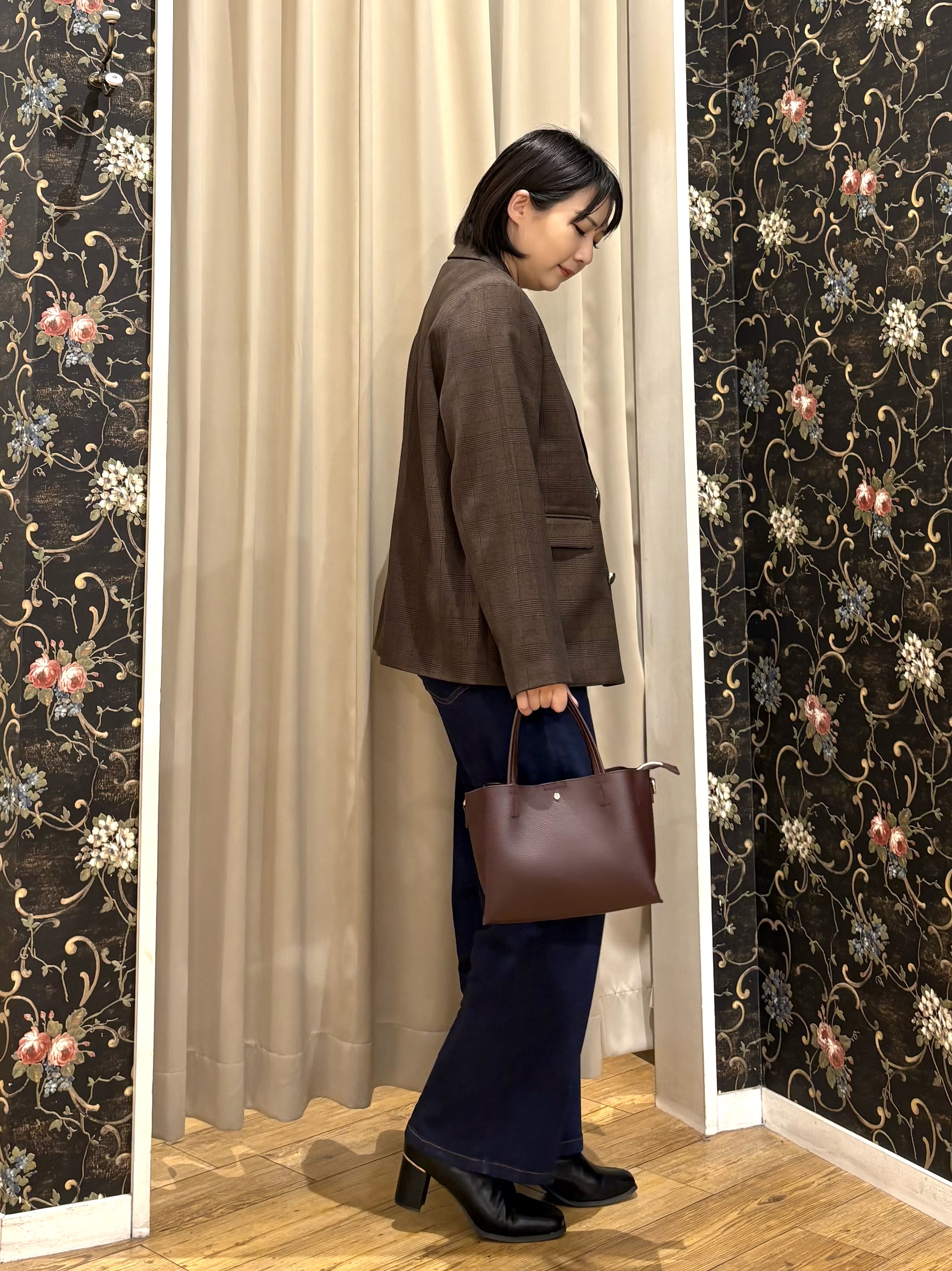 ネリさんの「SHOO･LA･RUE｜【セットアップ可/洗濯後しわになりにくい】ウールフィール ダブルジャケット」を使ったコーディネート