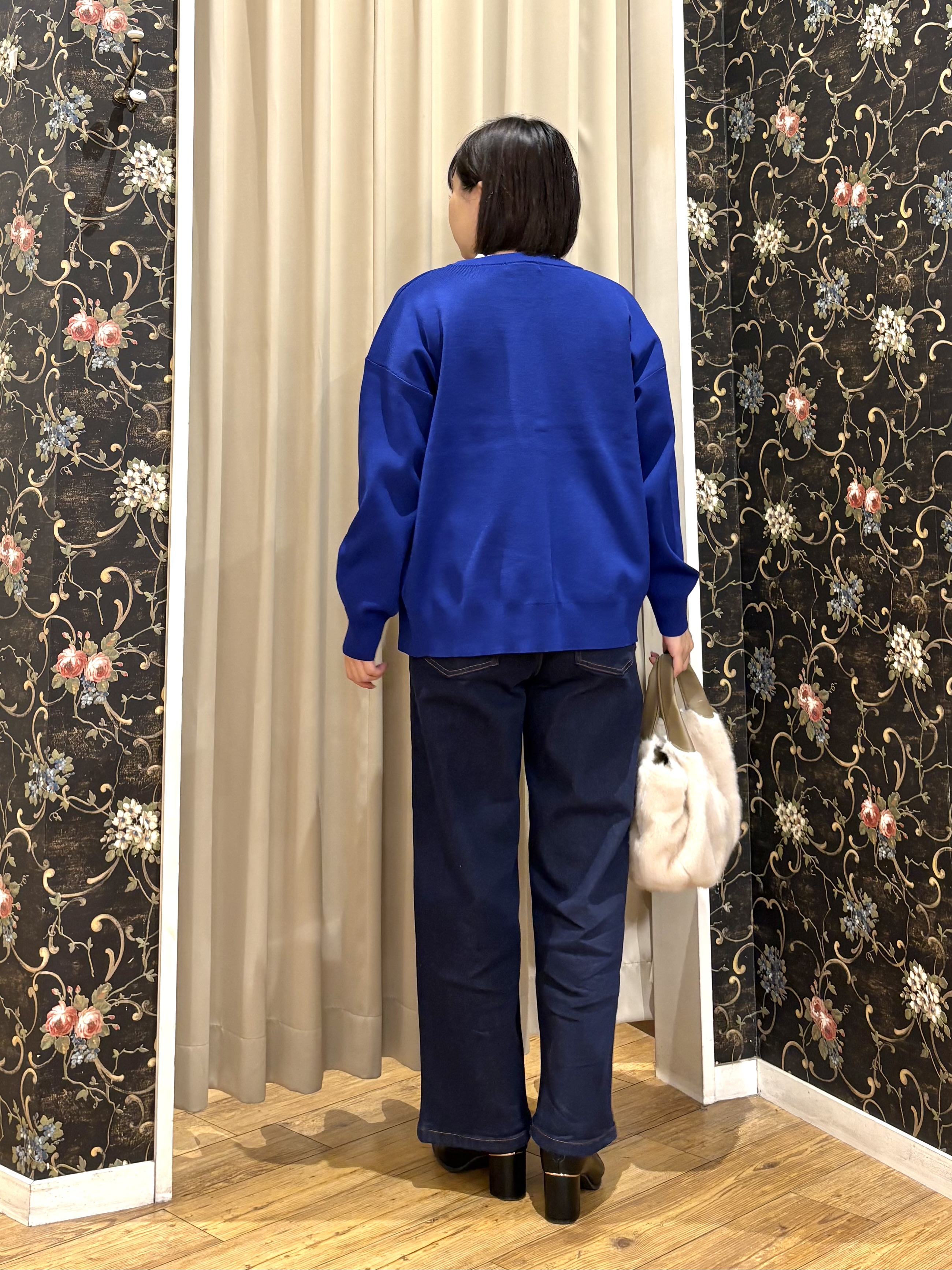 ネリさんの「SHOO･LA･RUE｜【セットアップ可/洗濯機可】軽やかに羽織れる スポンディッシュ ニットカーディガン」を使ったコーディネート
