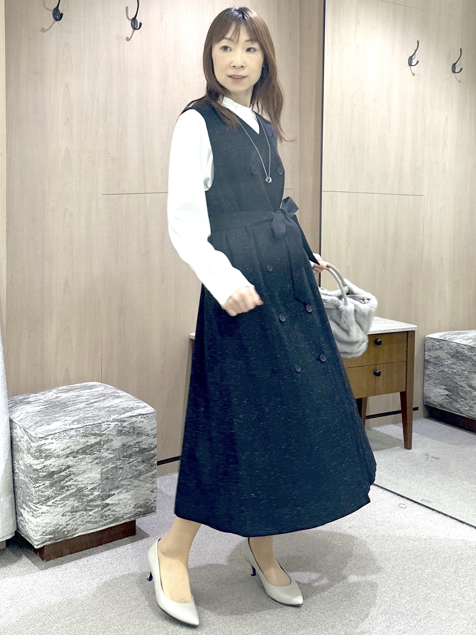 Miwaさんの「UNTITLED｜【きれいめ/お仕事着】サテンドレープブラウス」を使ったコーディネート