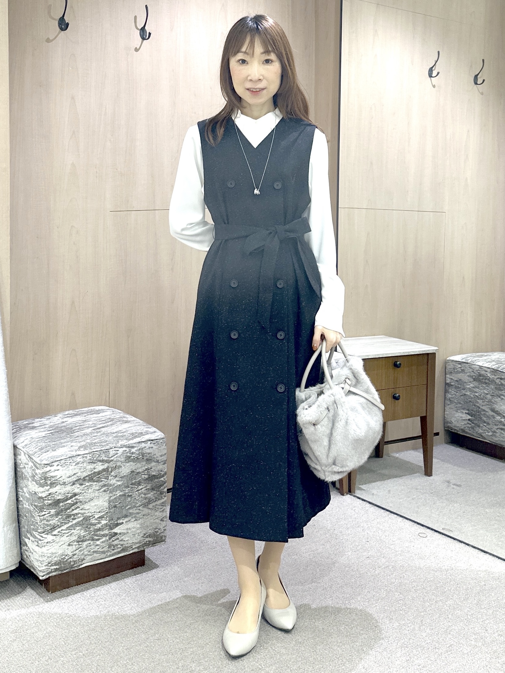 Miwaさんの「UNTITLED｜【きれいめ/お仕事着】サテンドレープブラウス」を使ったコーディネート