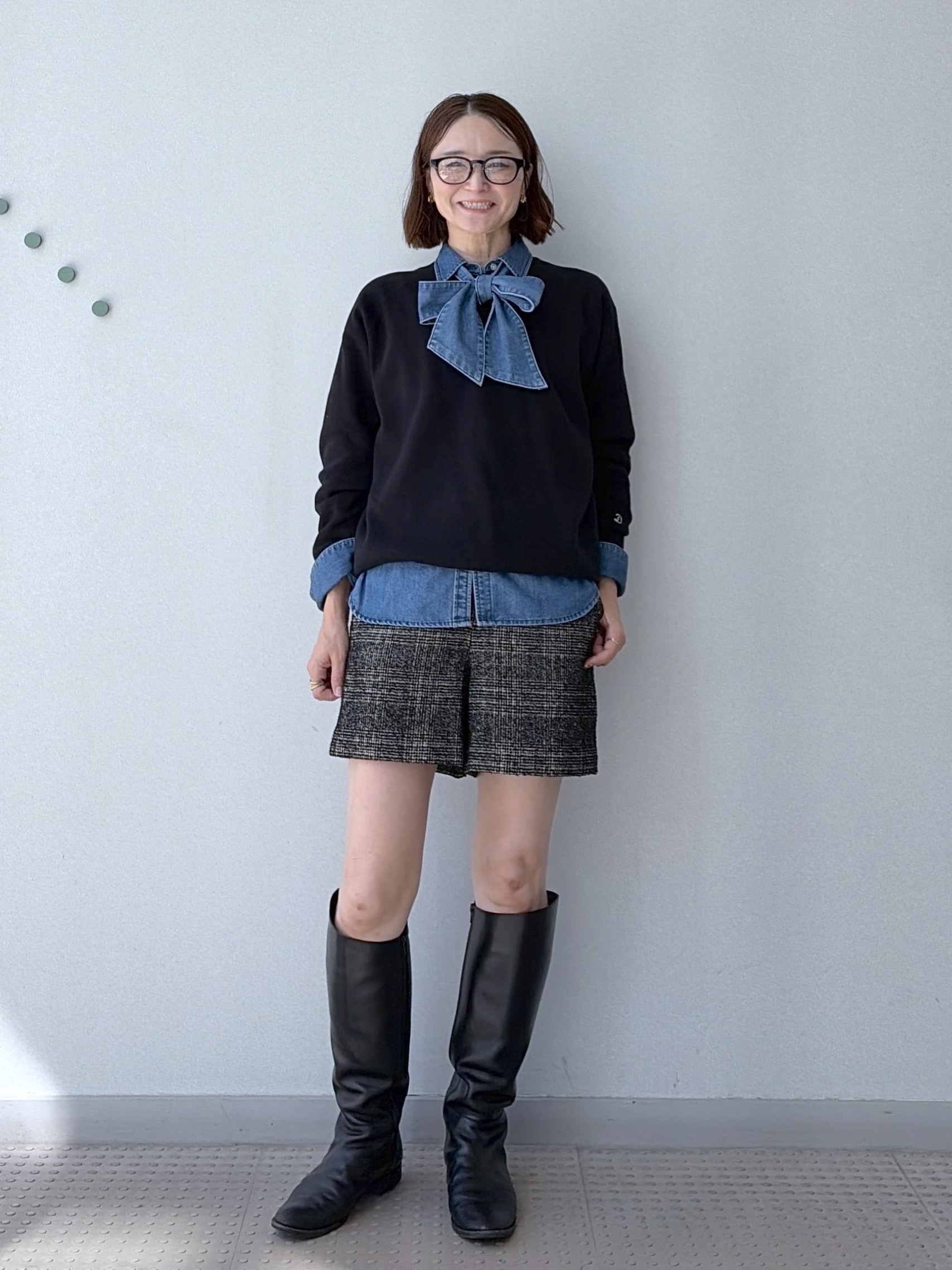 yoshikadoさんの「DRESSTERIOR｜【取り外し可能】2WAY ボウタイデニムシャツ」を使ったコーディネート