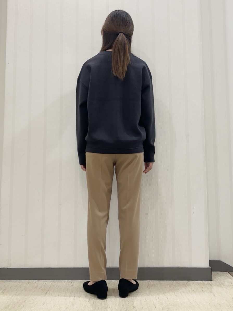 ちひさんの「INDIVI｜【新作！褒められパンツ／洗濯機OK】すっきりテーパードパンツ」を使ったコーディネート