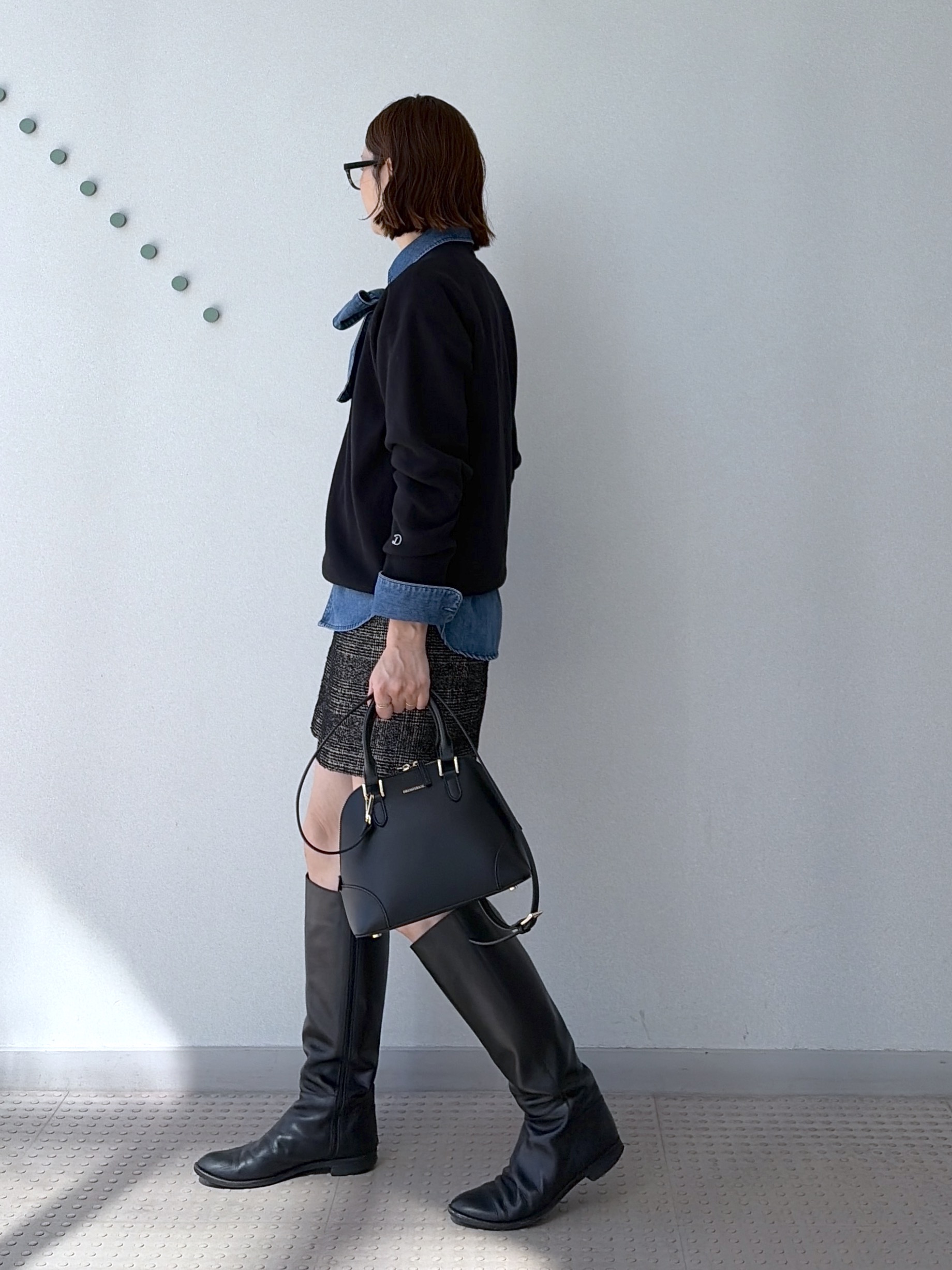 yoshikadoさんの「DRESSTERIOR｜【取り外し可能】2WAY ボウタイデニムシャツ」を使ったコーディネート