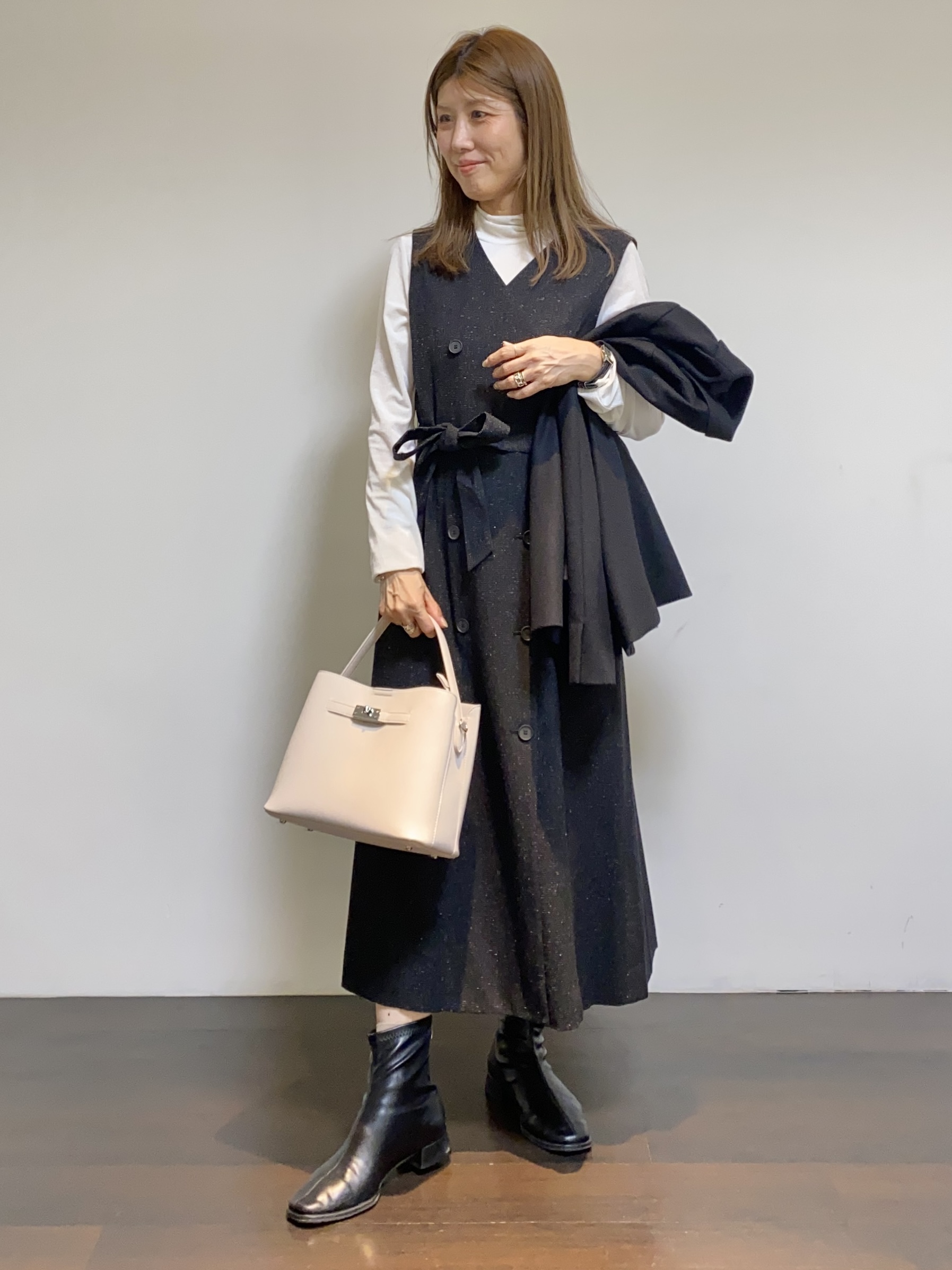 tomoさんの「UNTITLED｜【ウール100/仕事着/スーツ】ミルドジャージテーラードジャケット」を使ったコーディネート