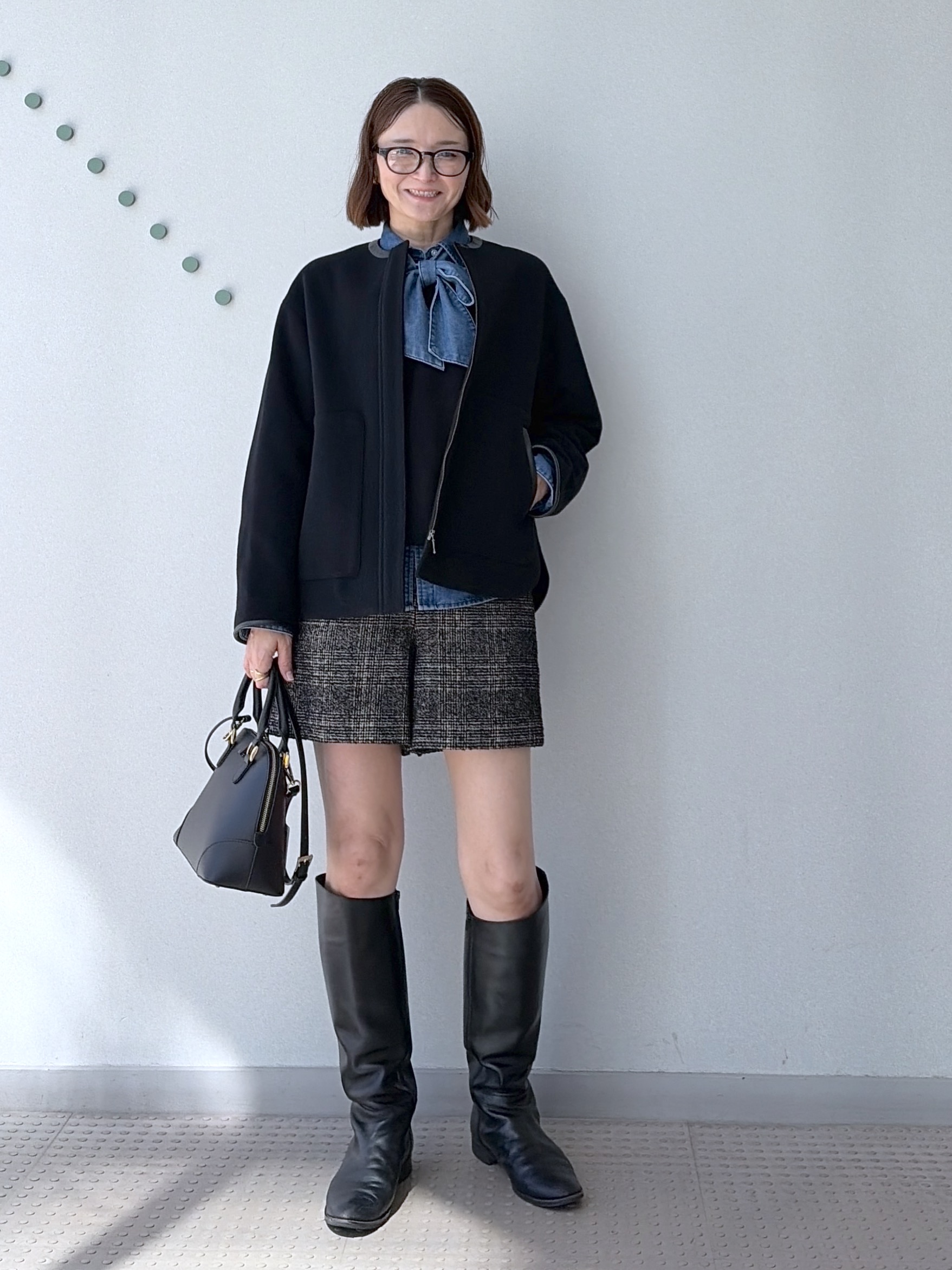 yoshikadoさんの「DRESSTERIOR｜【取り外し可能】2WAY ボウタイデニムシャツ」を使ったコーディネート
