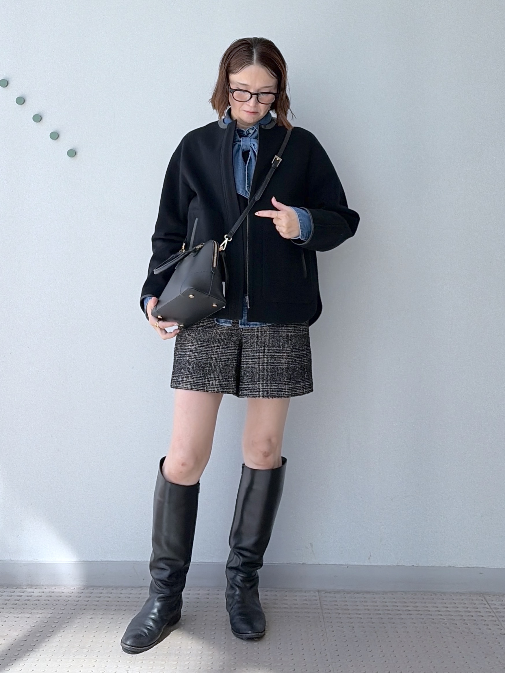 yoshikadoさんの「DRESSTERIOR｜【取り外し可能】2WAY ボウタイデニムシャツ」を使ったコーディネート