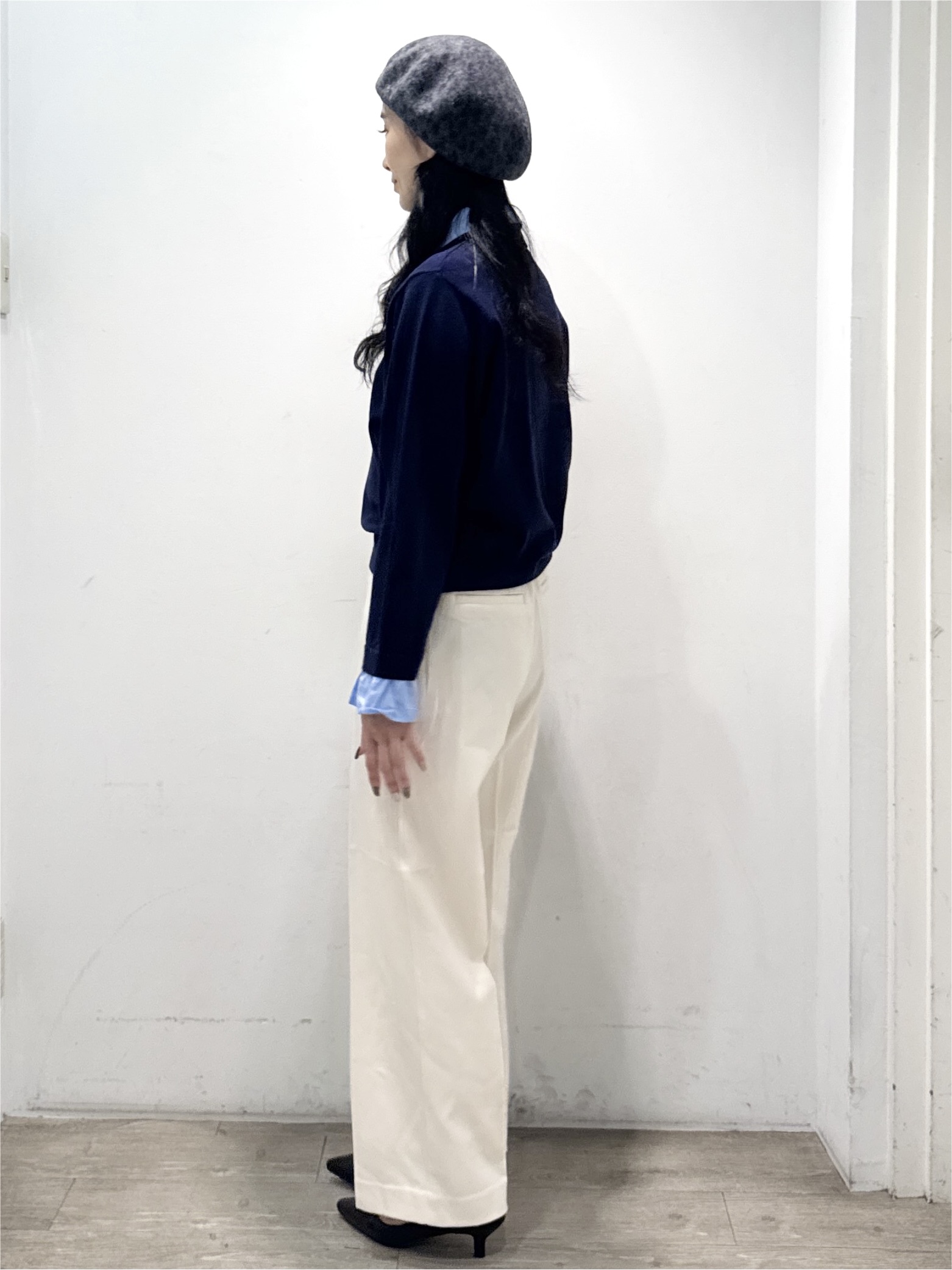 yuicciさんの「OPAQUE.CLIP｜シャツレイヤード風ポロニット【洗濯機OK】」を使ったコーディネート