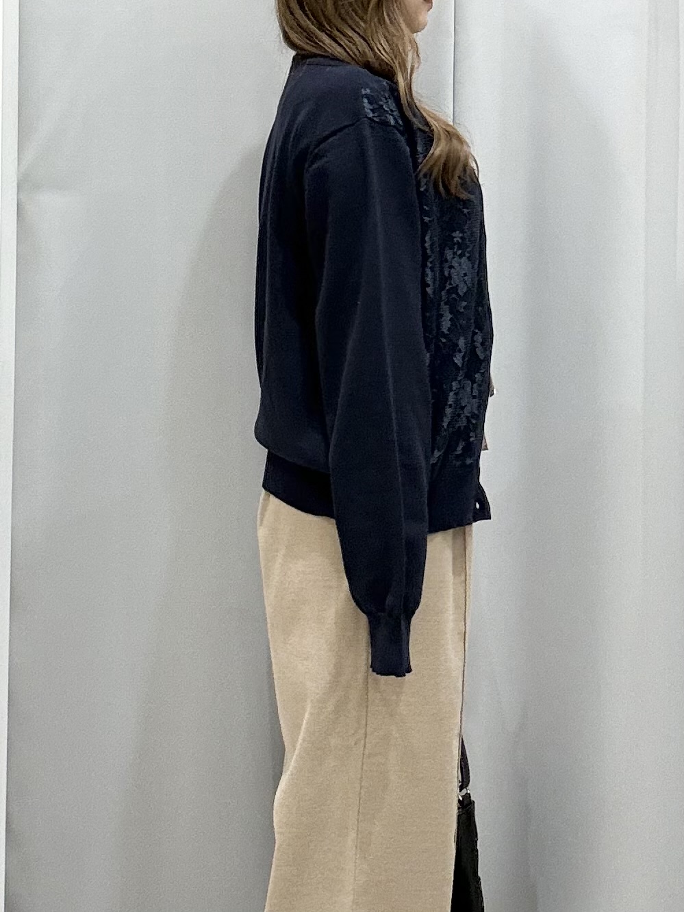 shioさんの「SHOO･LA･RUE｜【洗濯機可/S-LL】周りと差がつく レースデザインカーディガン」を使ったコーディネート