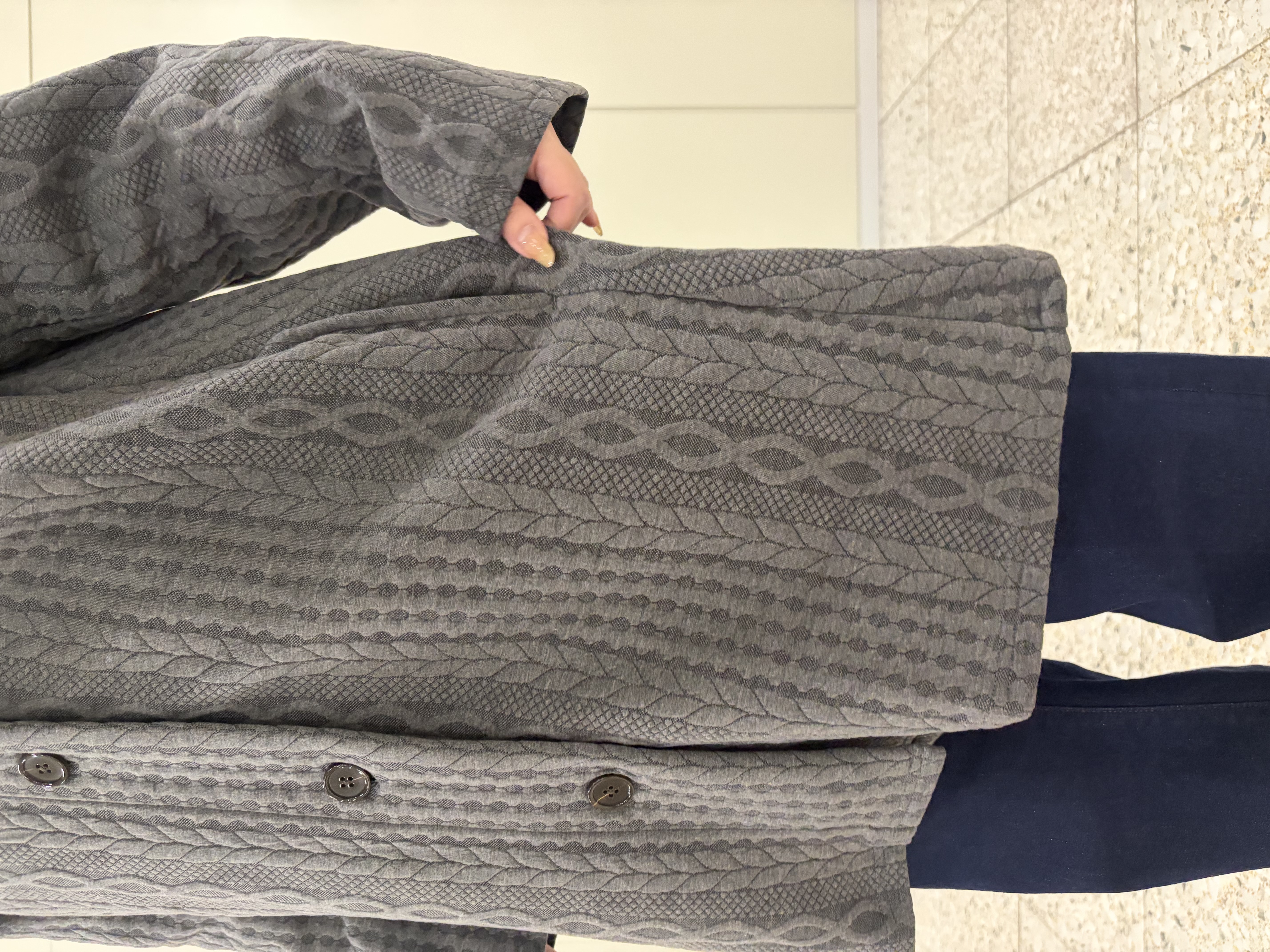 ひよりん⭐️さんの「SHOO･LA･RUE｜【S-LL/ゆるシルエット】体型カバーしながらスマートに魅せる ラインジャカードコーディガン」を使ったコーディネート
