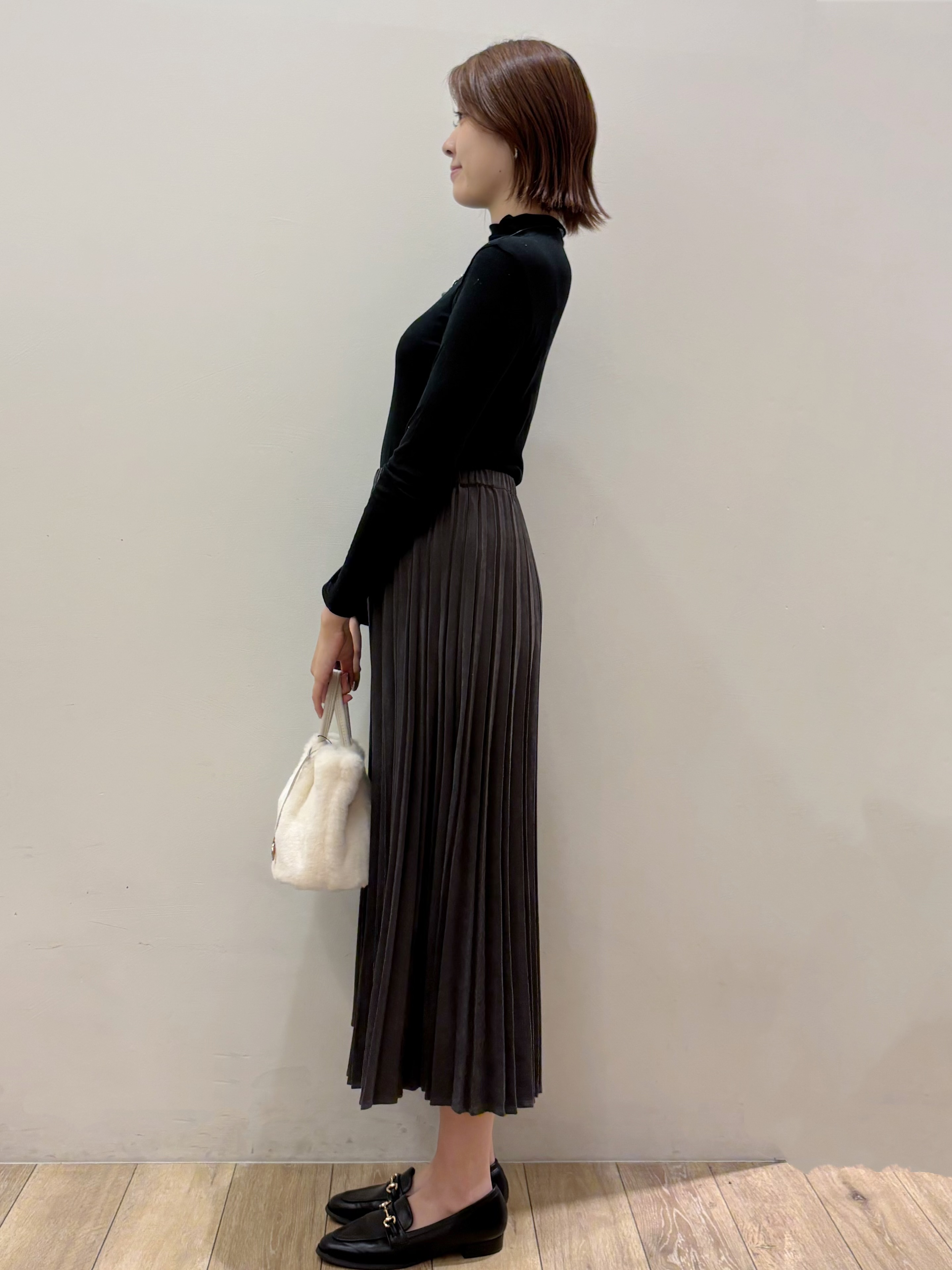 RINさんの「OPAQUE.CLIP｜なめらかシアーハイネックカットソー【洗濯機OK／抗ピル】」を使ったコーディネート