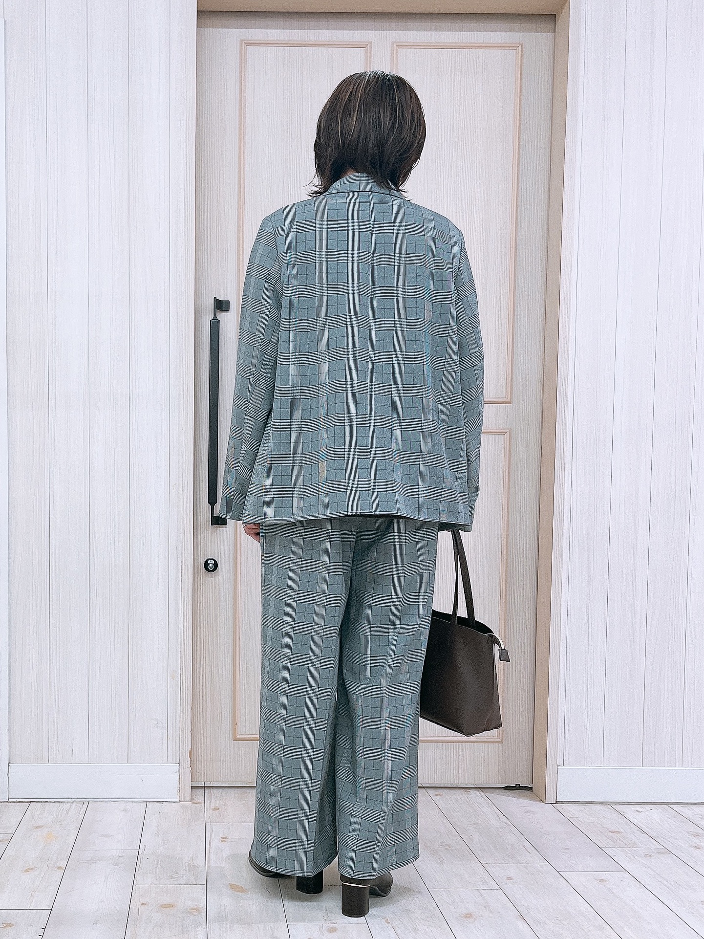 kaneさんの「SHOO･LA･RUE｜【セットアップ可/洗濯後しわになりにくい】ウールフィール ダブルジャケット」を使ったコーディネート