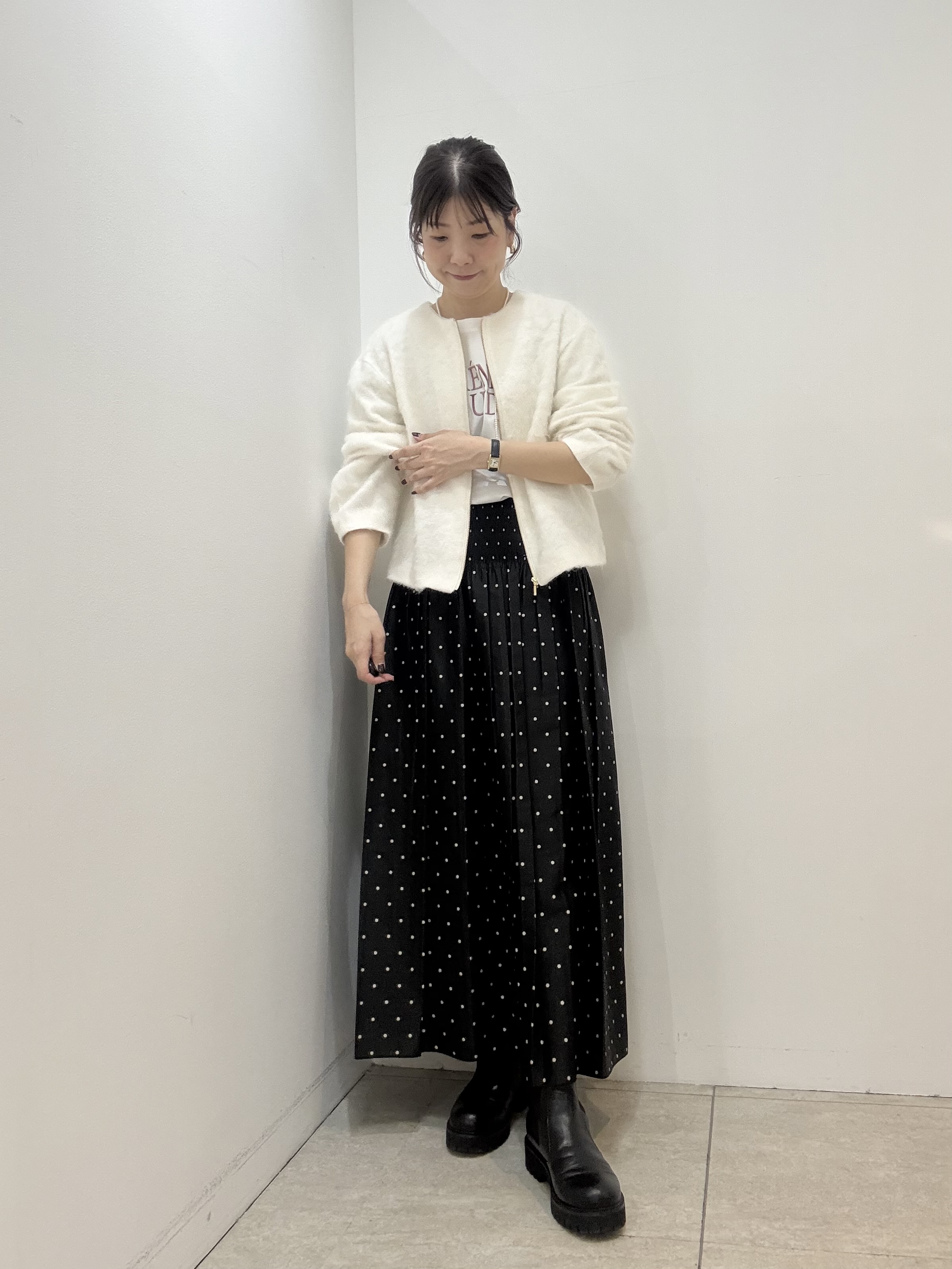 かなえさんの「UNTITLED｜【軽アウター/秋羽織り】シャギージップカーデ」を使ったコーディネート
